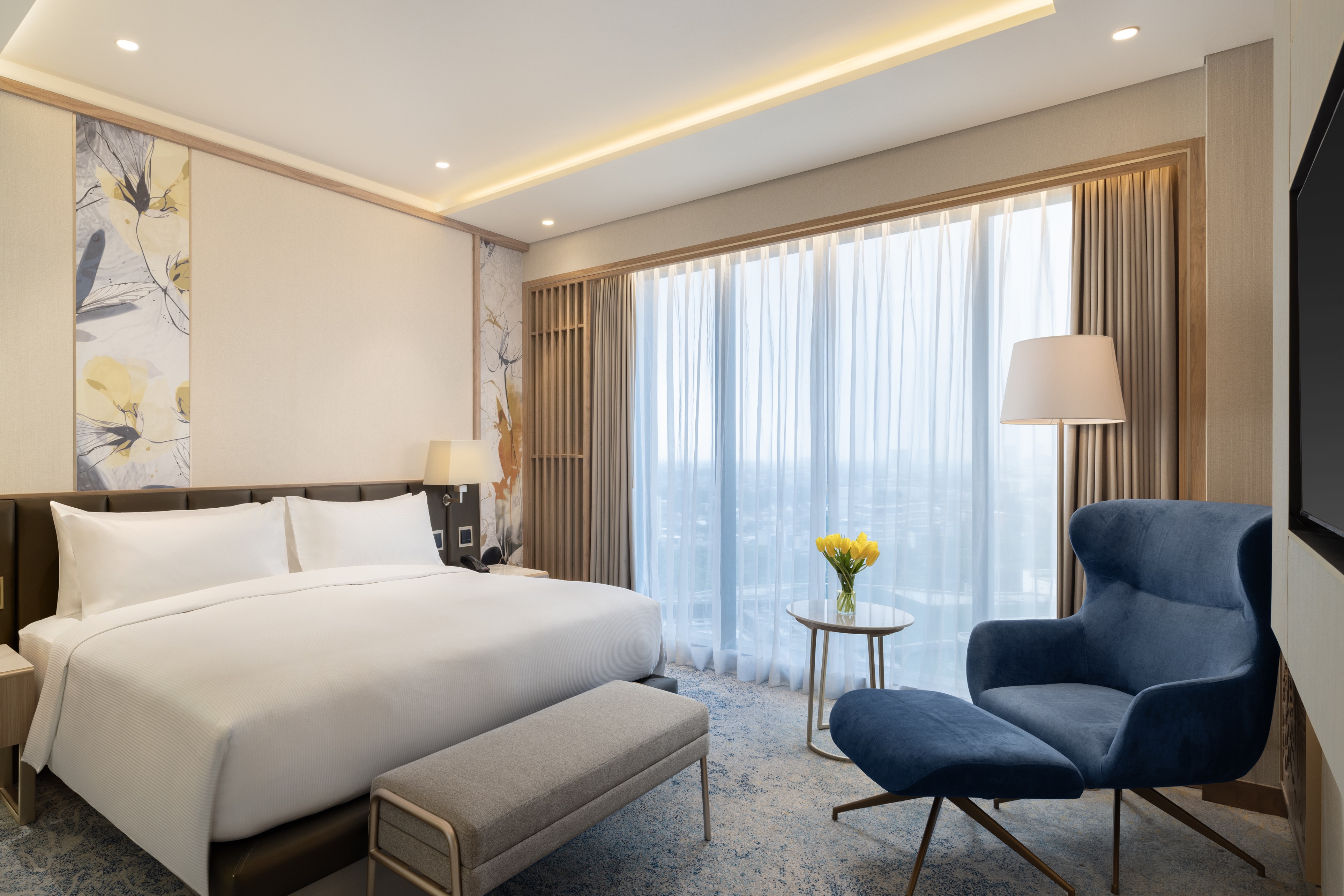 Suite Deluxe King Bed