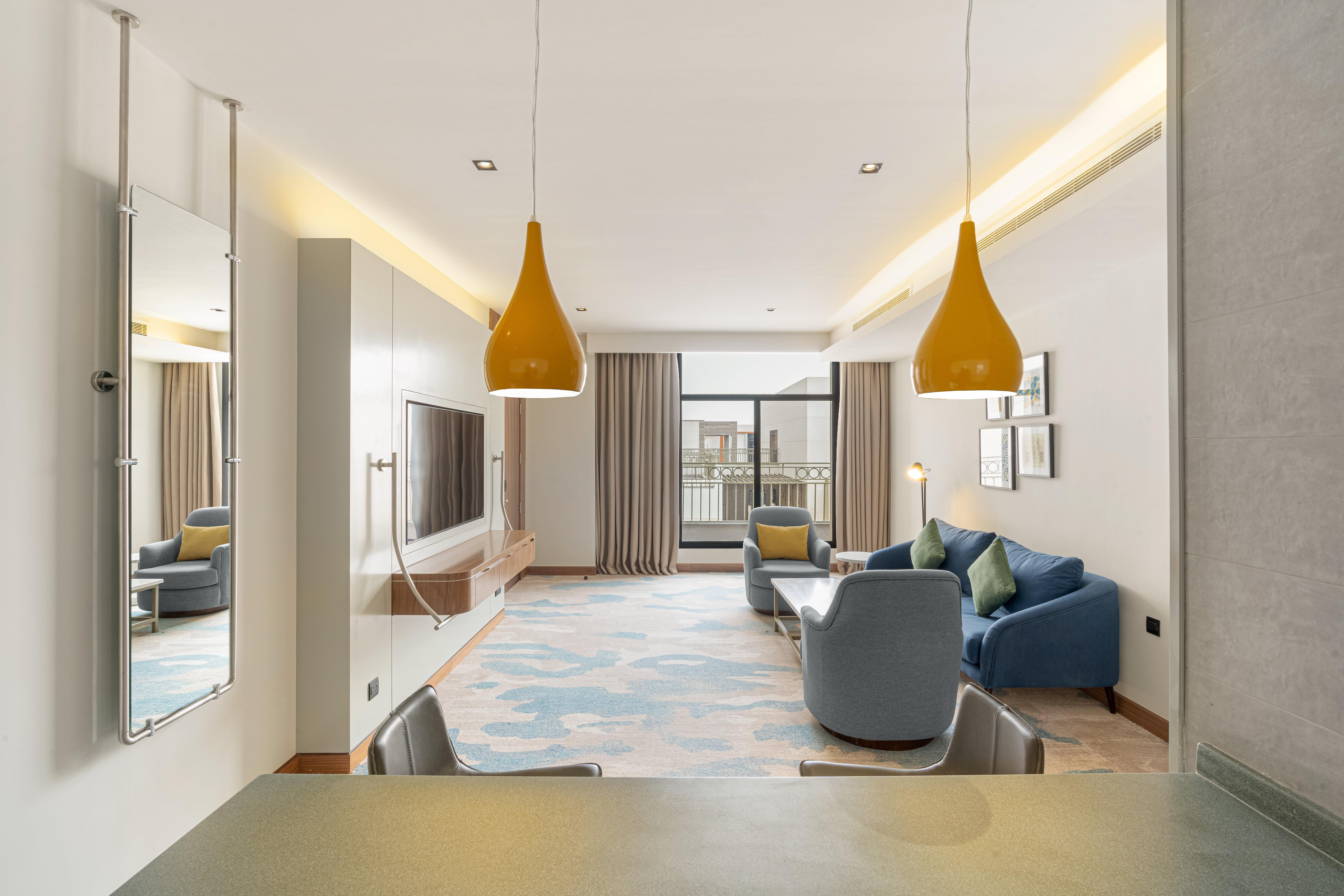 Suite with Kitchenette