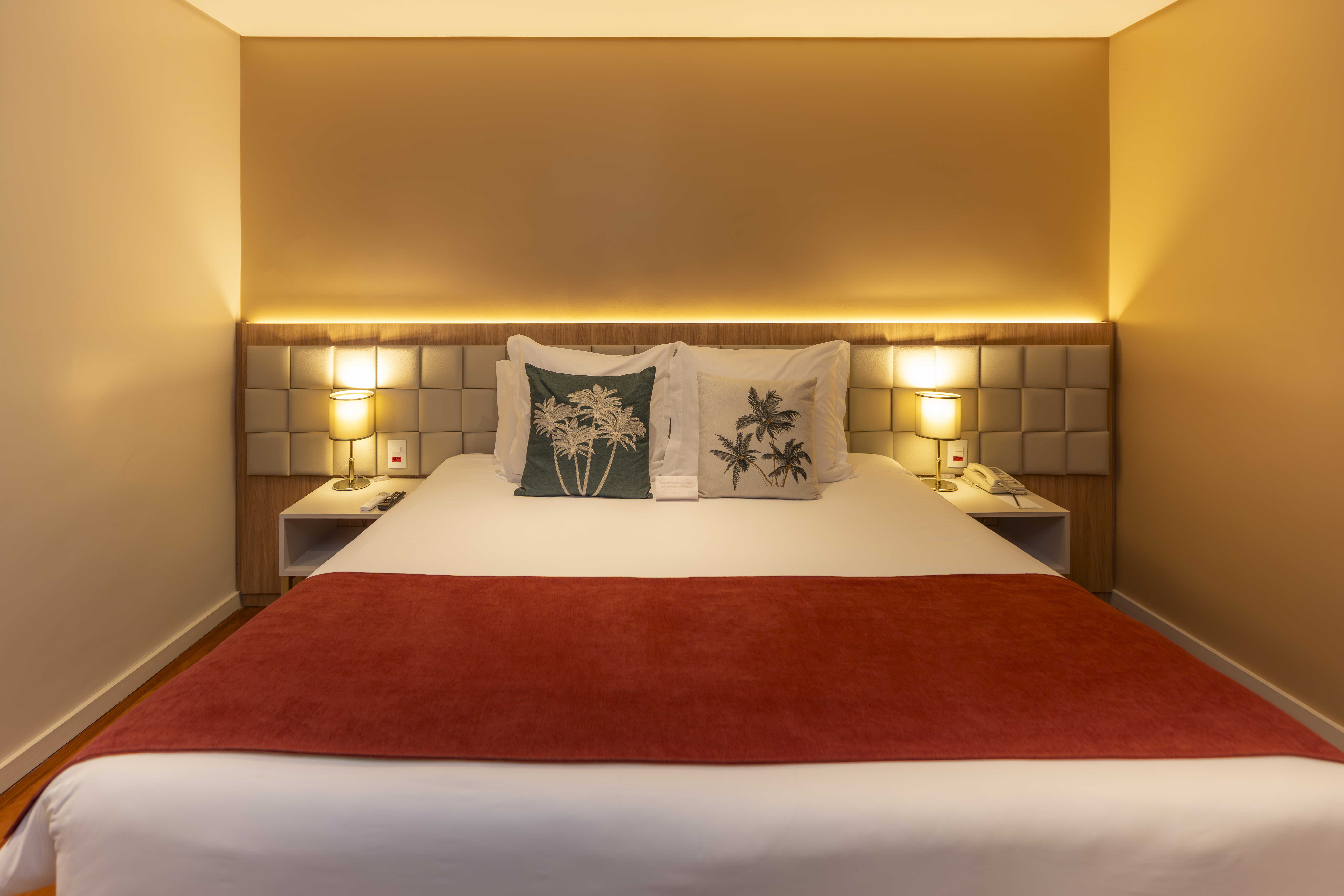 Double Superior Queen Bed