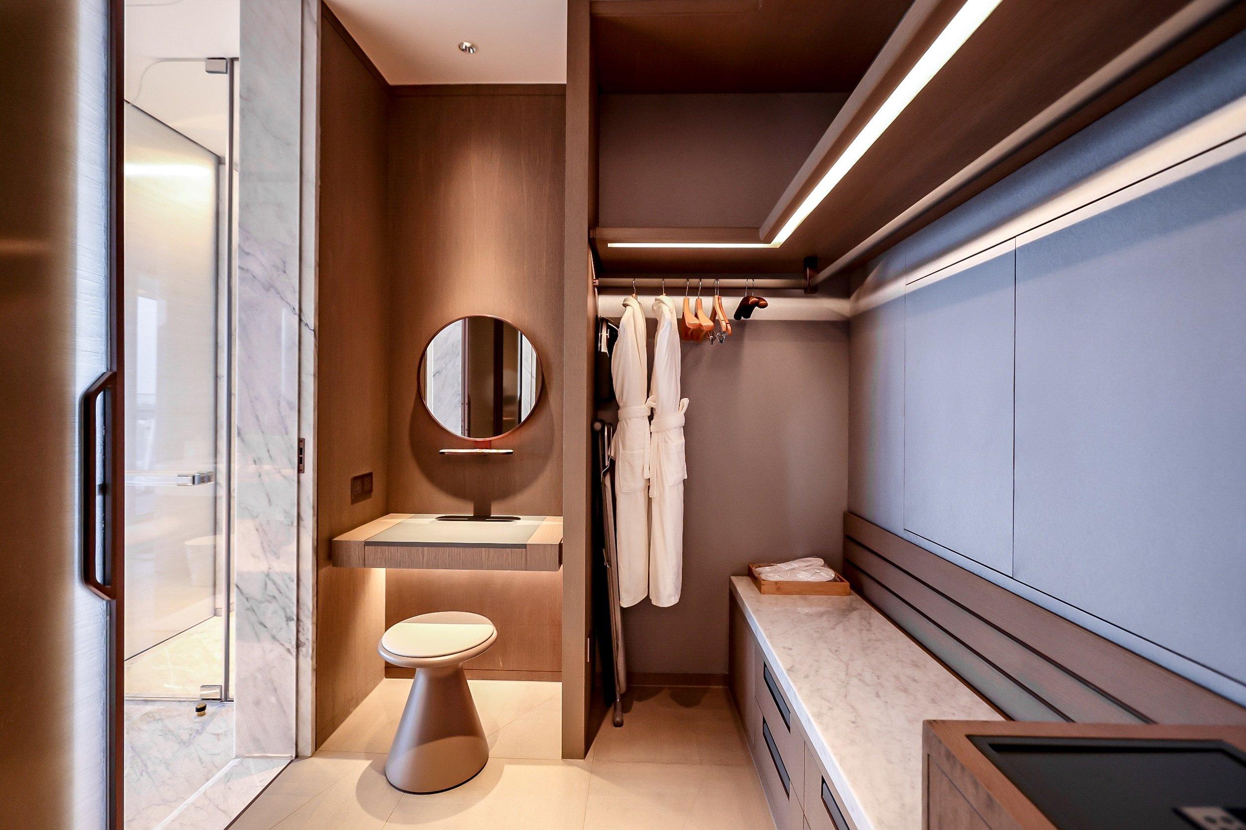 Double Two Queen Beds with Views