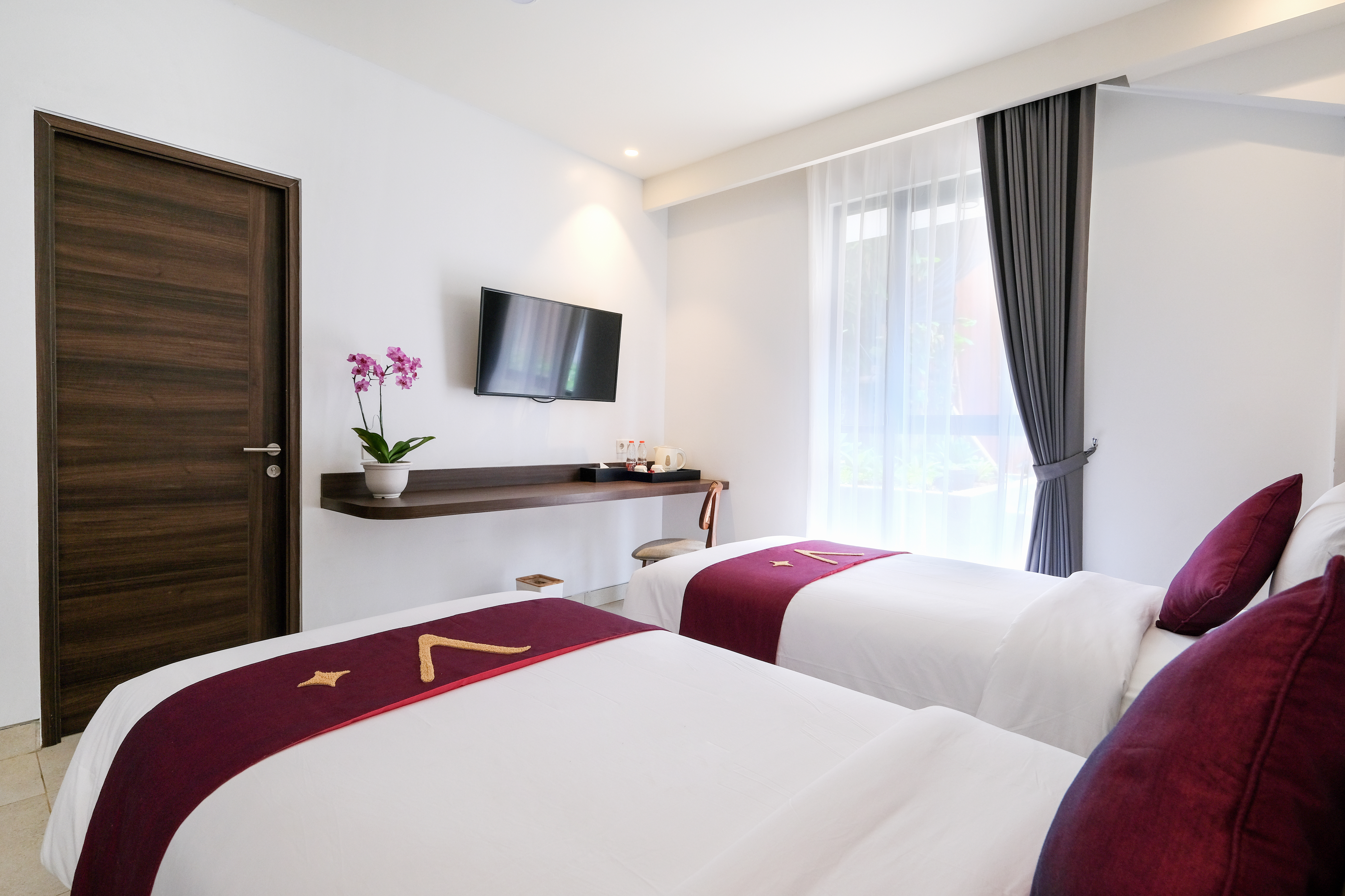 Double or Twin Standard