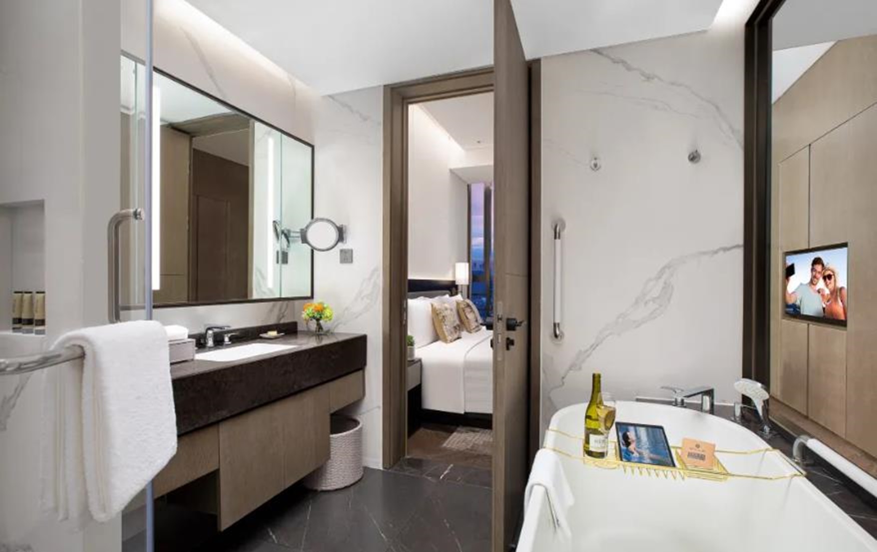 Room Deluxe Two Bedroom