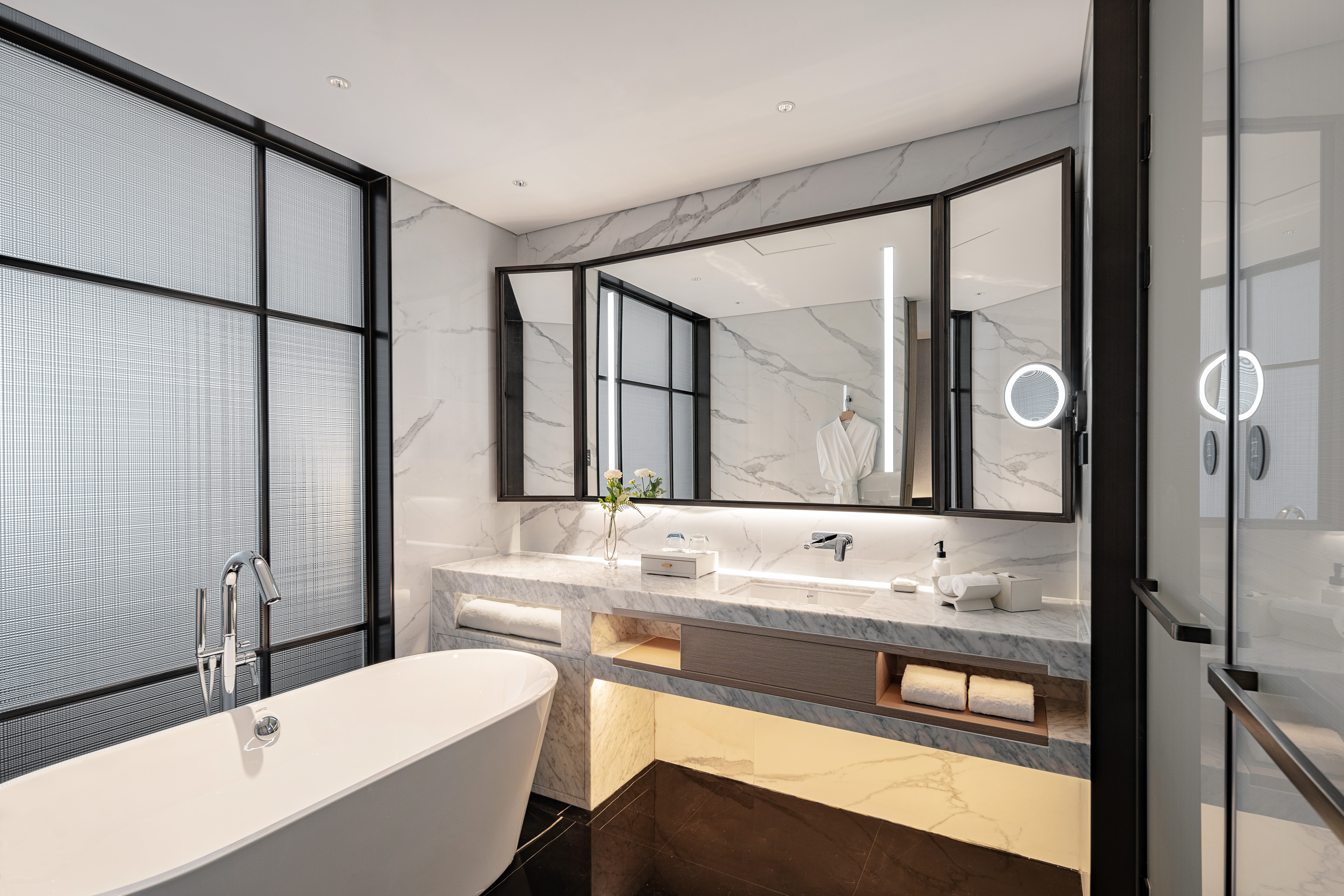 Double Executive King Bed