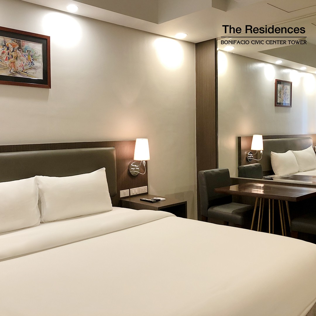 Studio Queen Size Bed