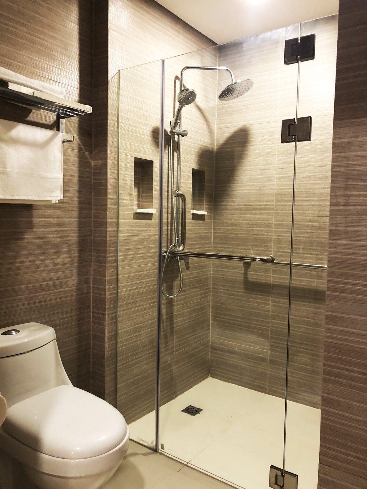 Suite Queen Size Bed