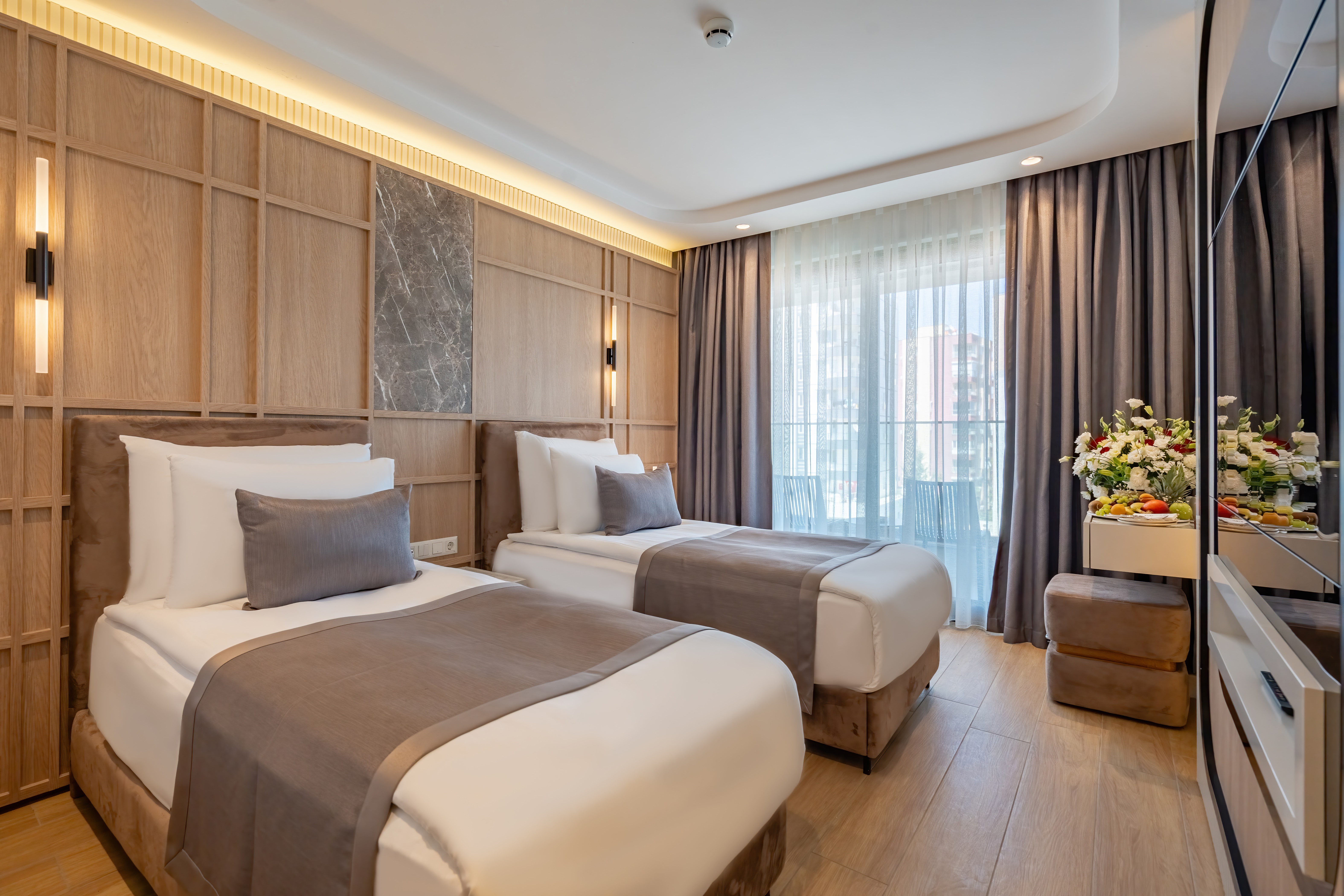 Double Accessible King Size Bed