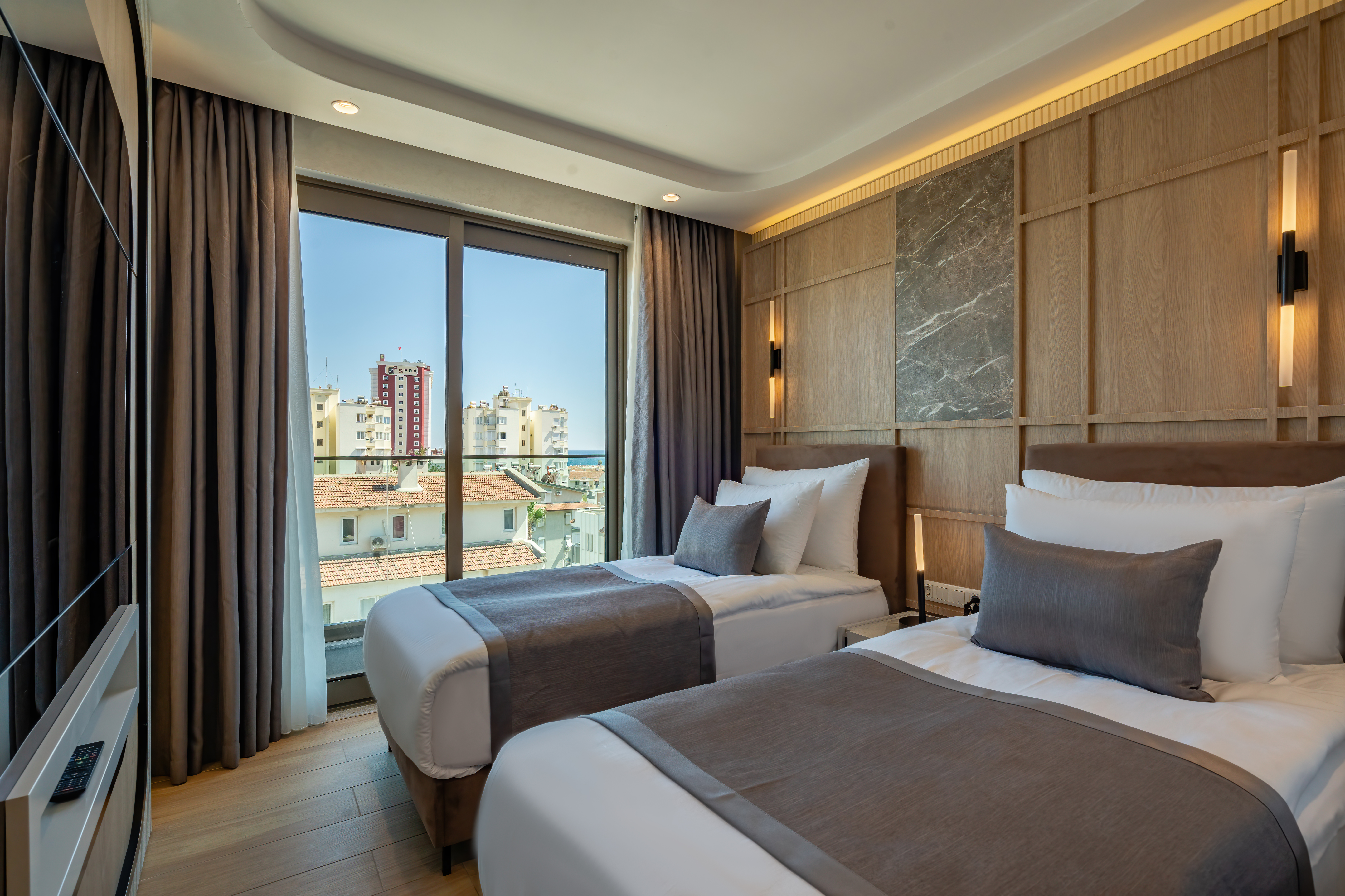 Family Room Accessible Two Double Beds