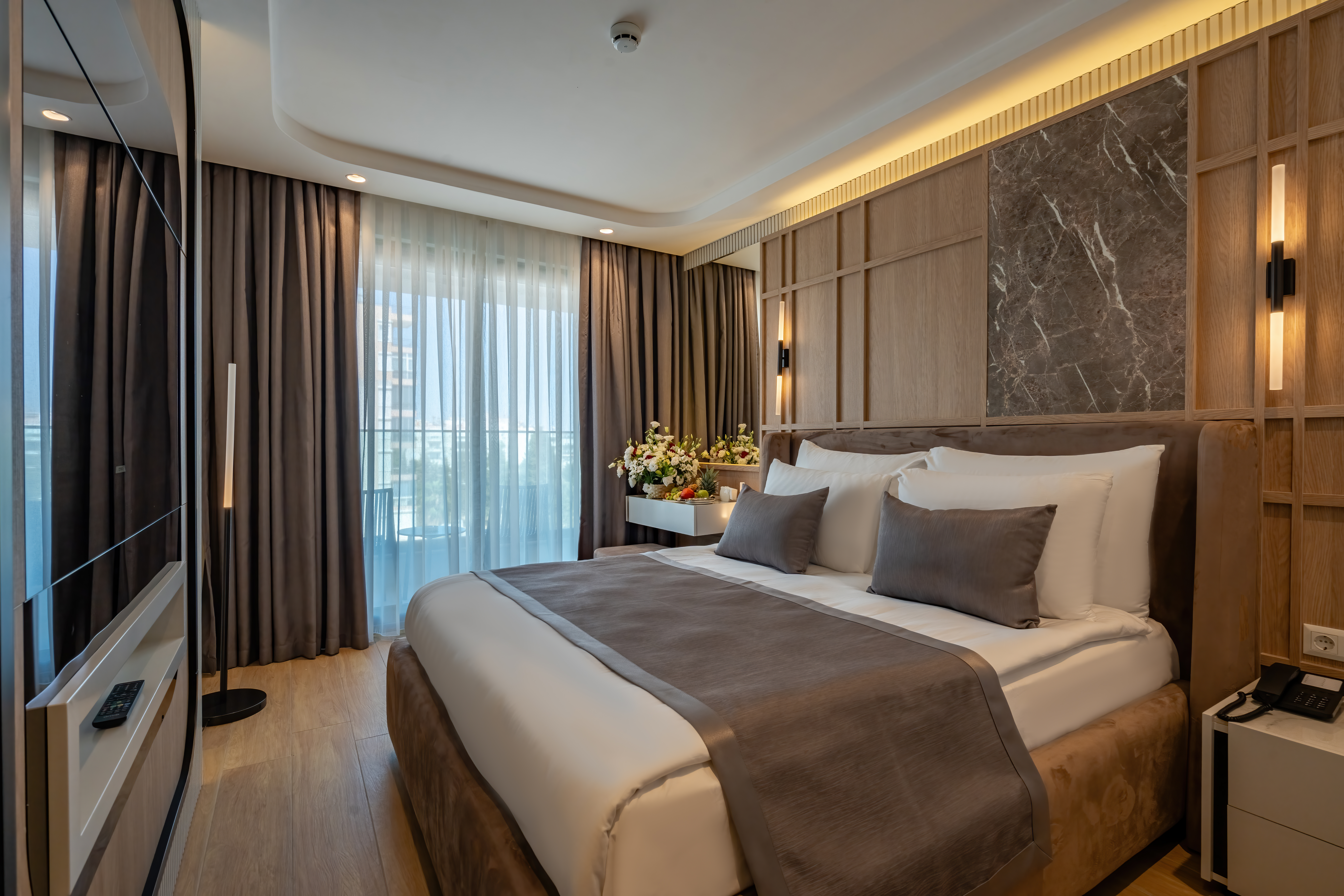 Double Accessible King Size Bed