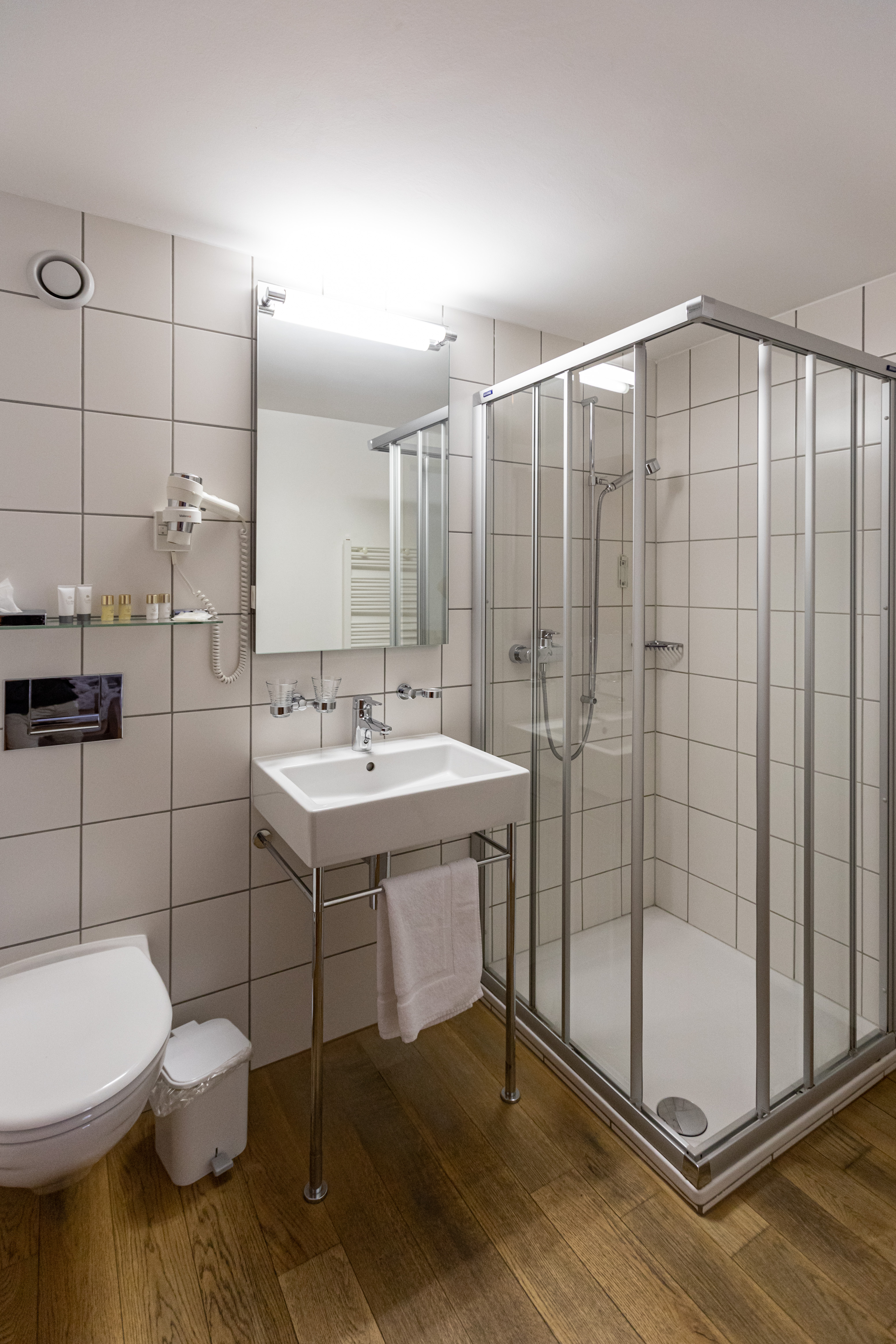 Double or Twin Standard