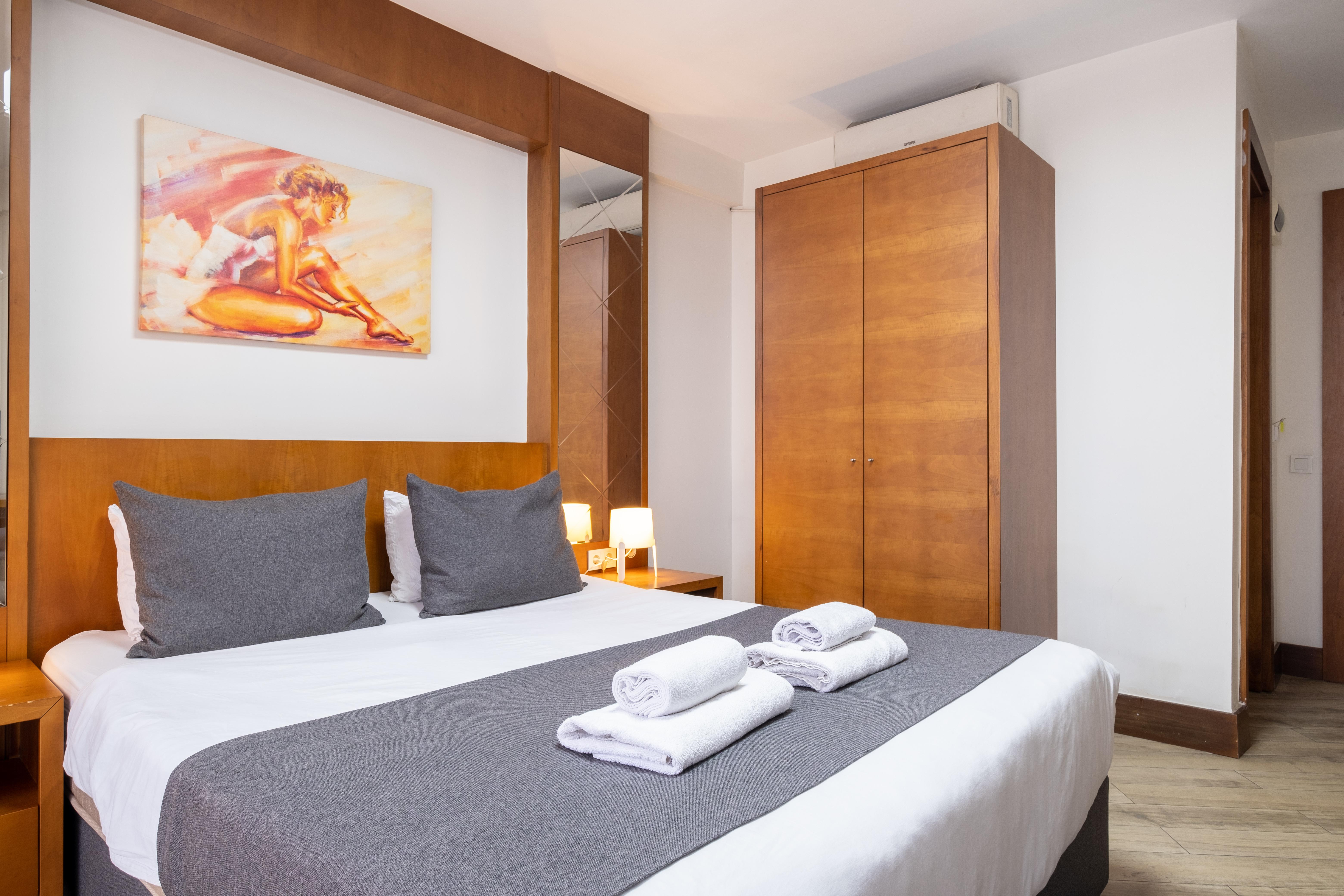 Suite Deluxe King Bed