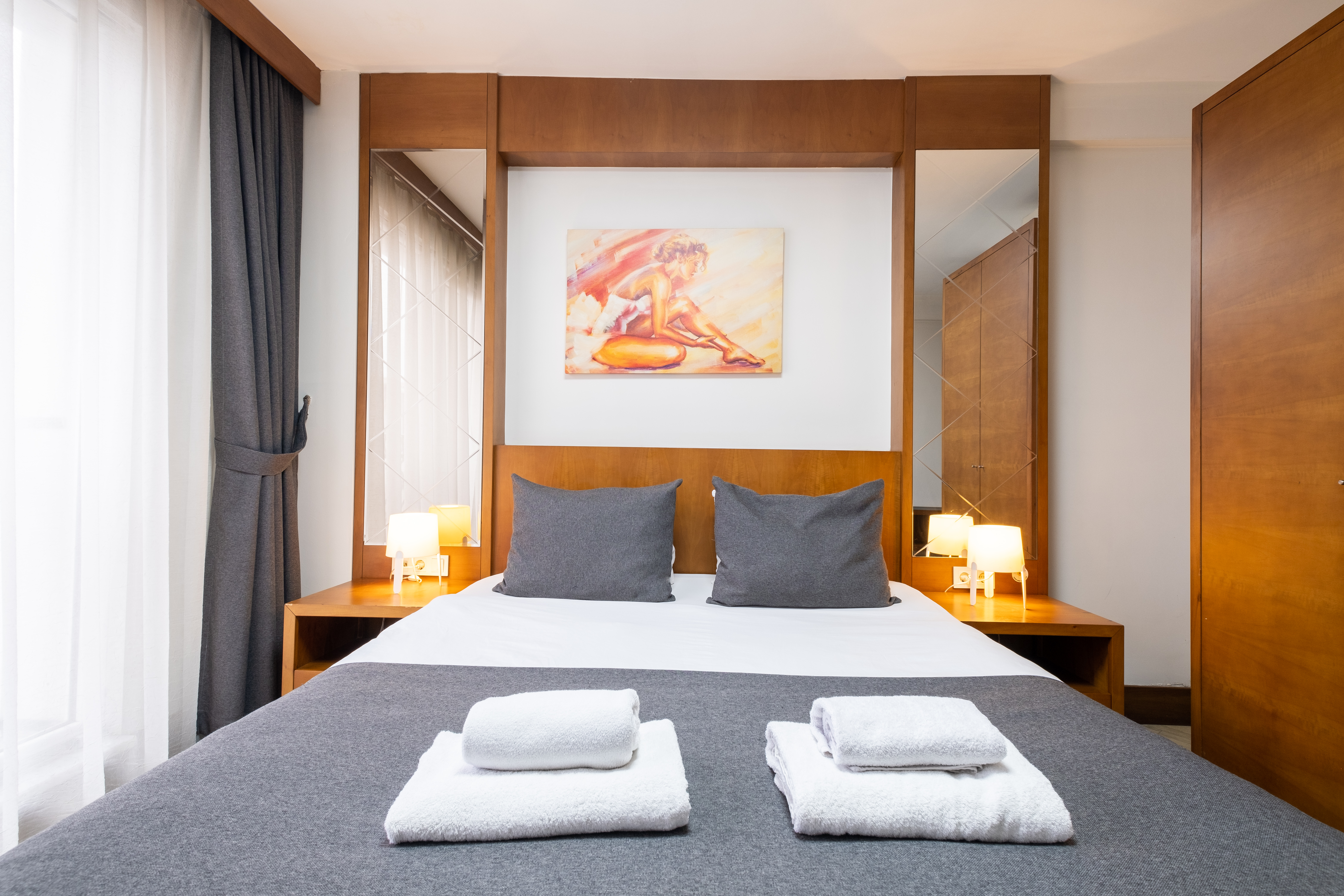 Suite Deluxe King Bed