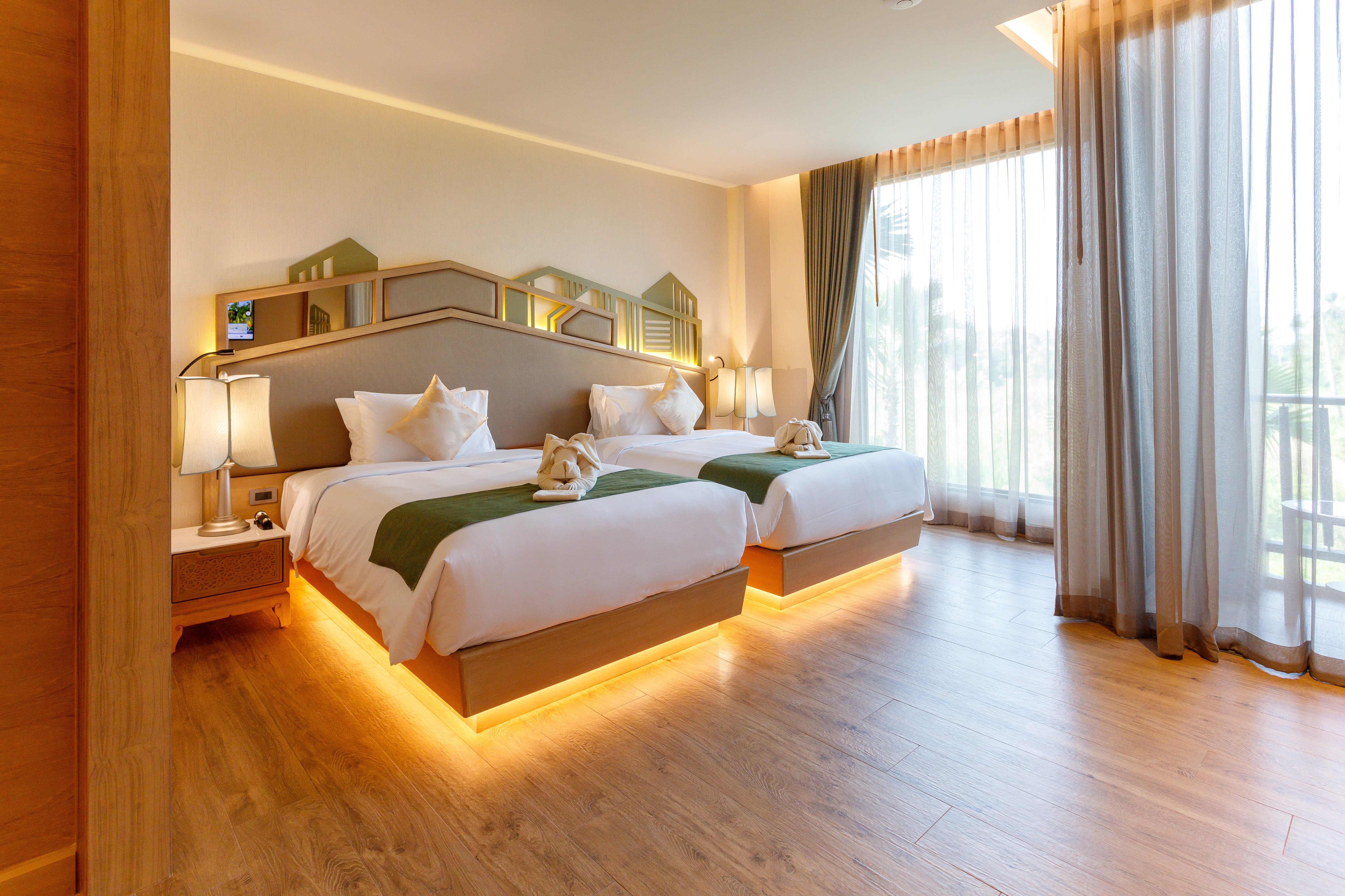 Twin Deluxe with Balcony