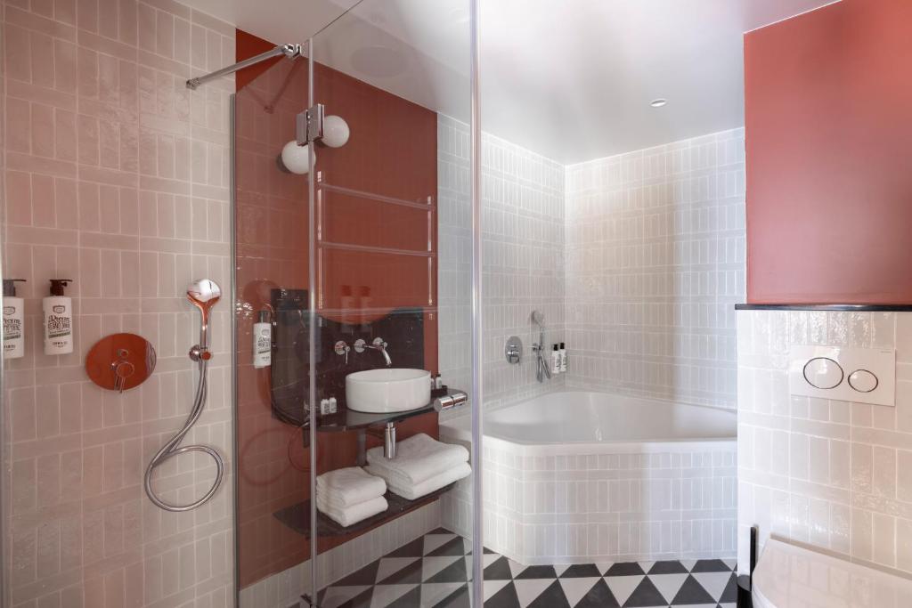 Double or Twin Superior