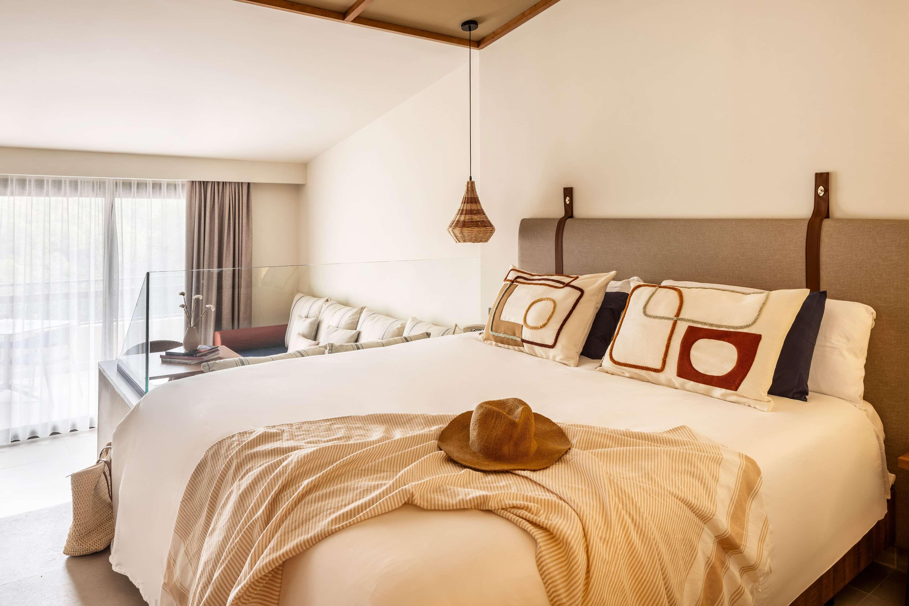 Junior Suite with Views