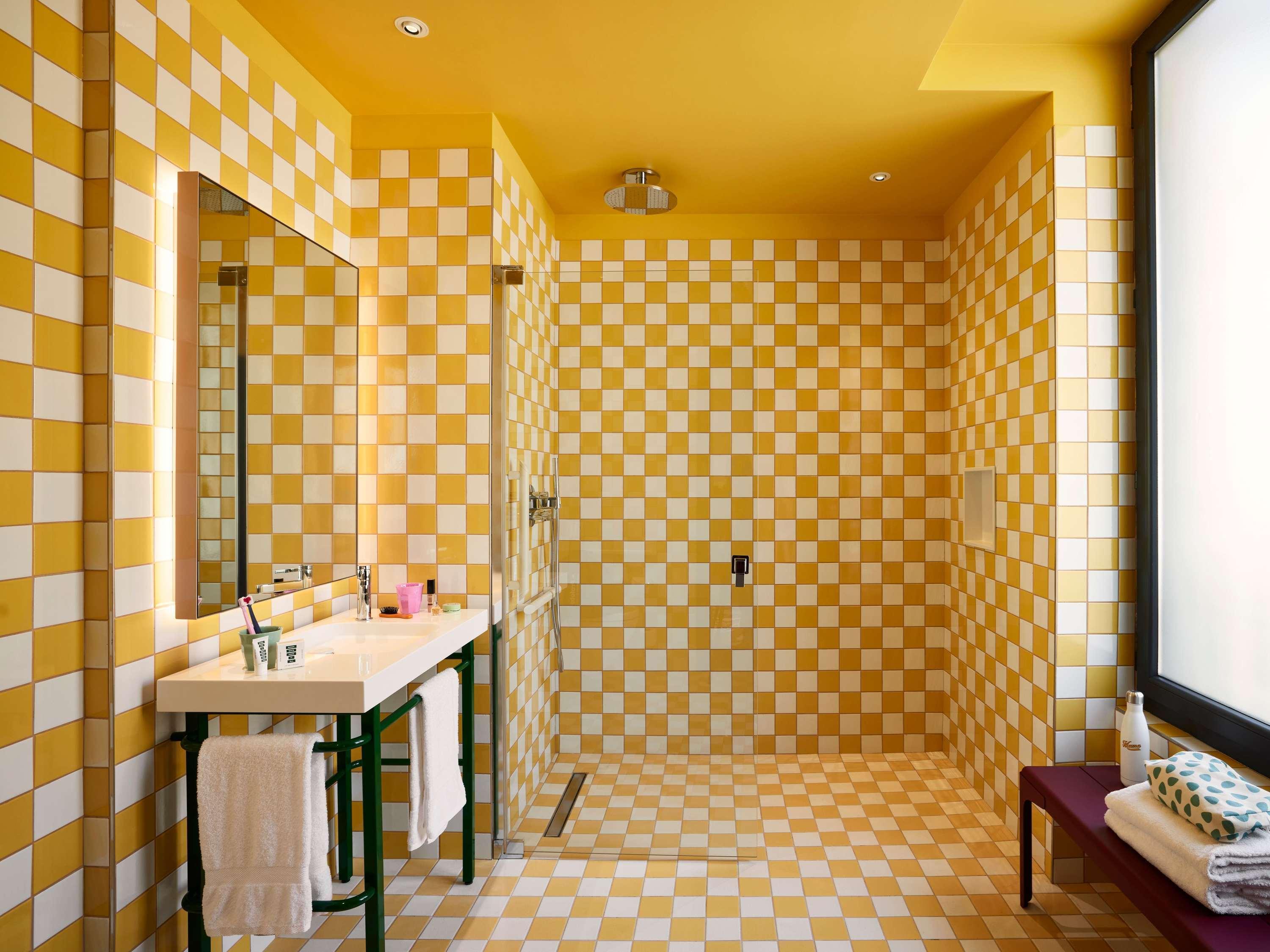 Double Accessible King Size Bed