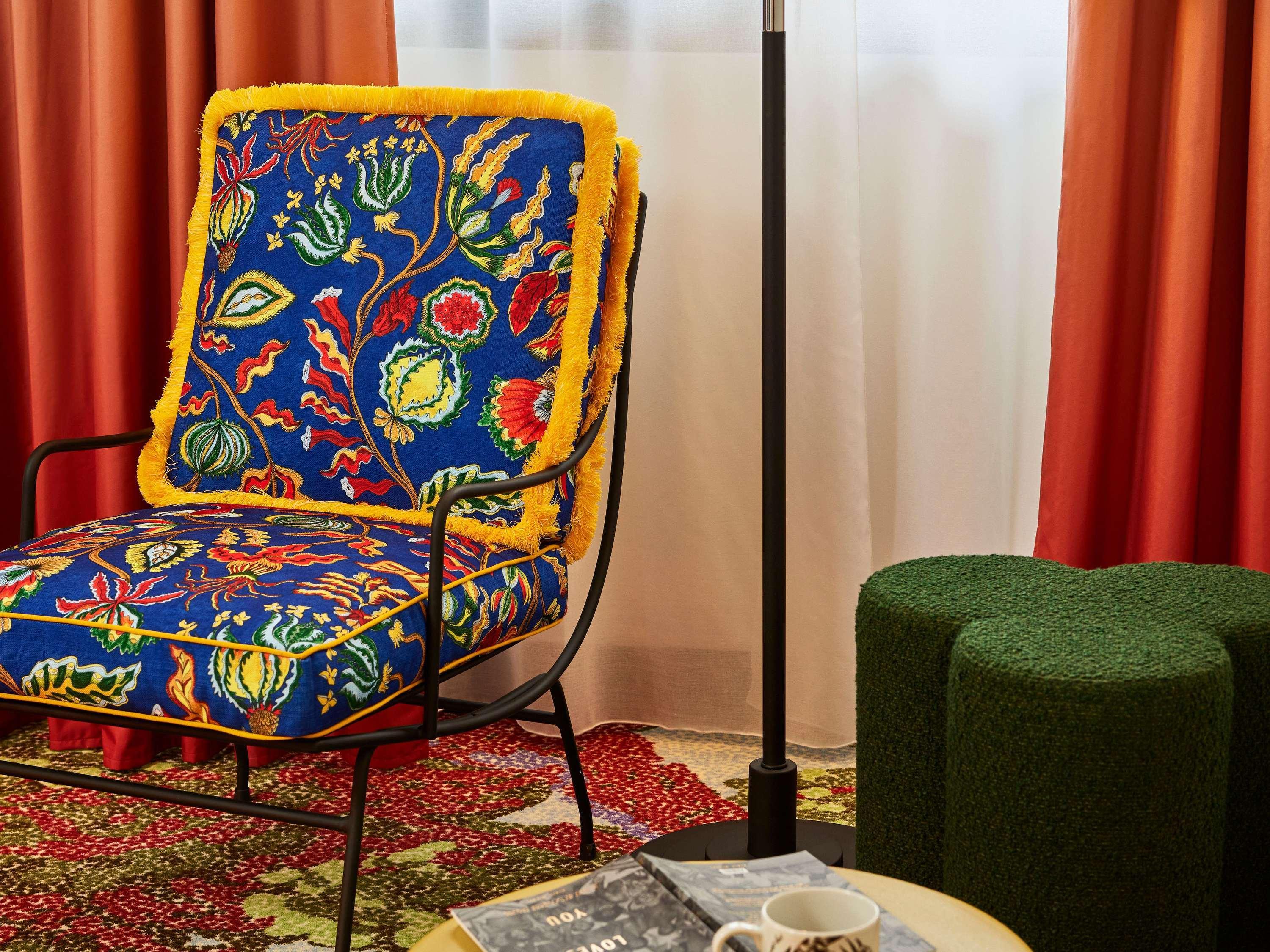 Double Accessible King Size Bed