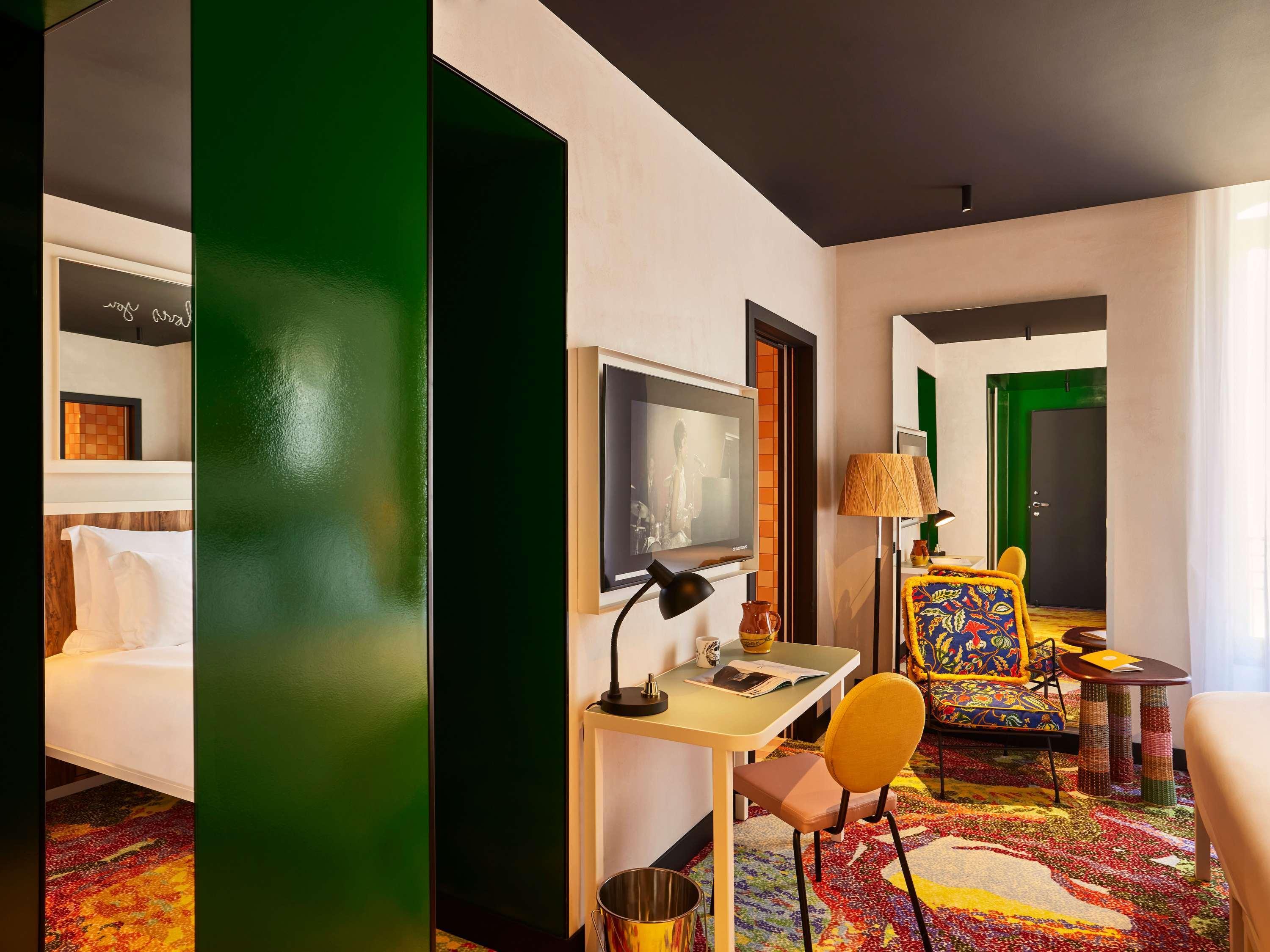 Family Room Connecting Room