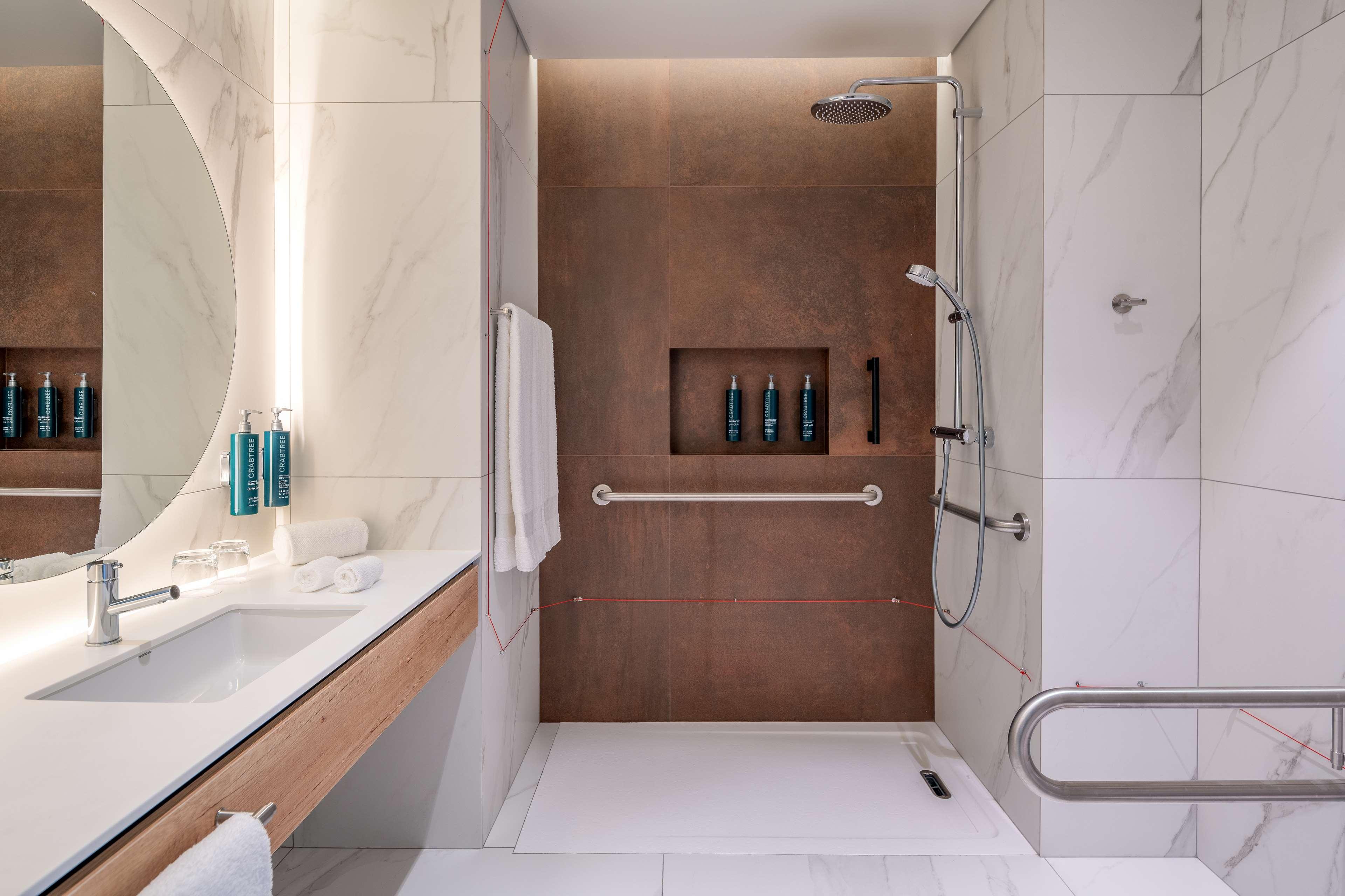 Double Accessible-queen Size Bed