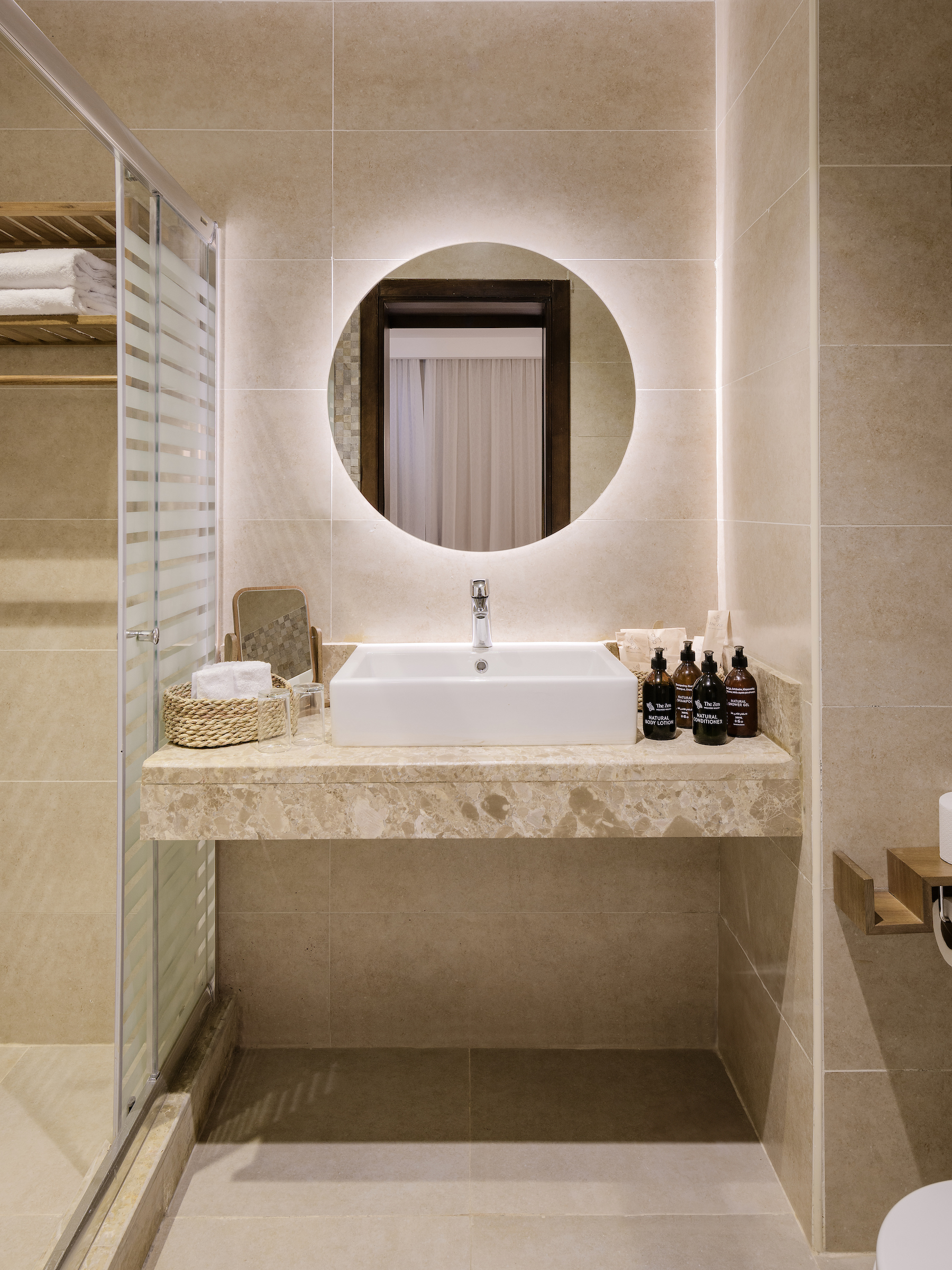 Villa Three Bedrooms Three Bathrooms