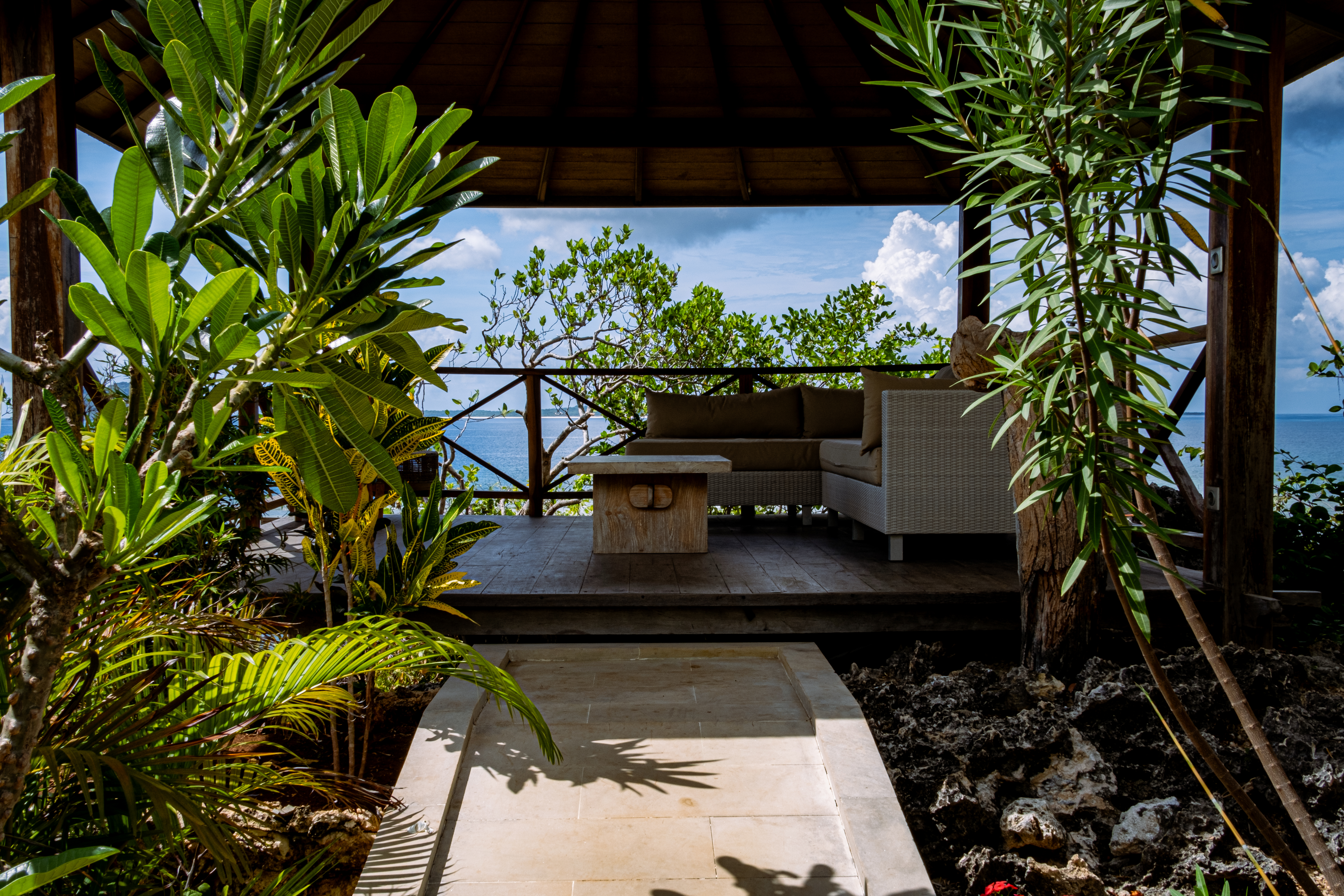 Villa Four Bedrooms with More Than Three Bathrooms