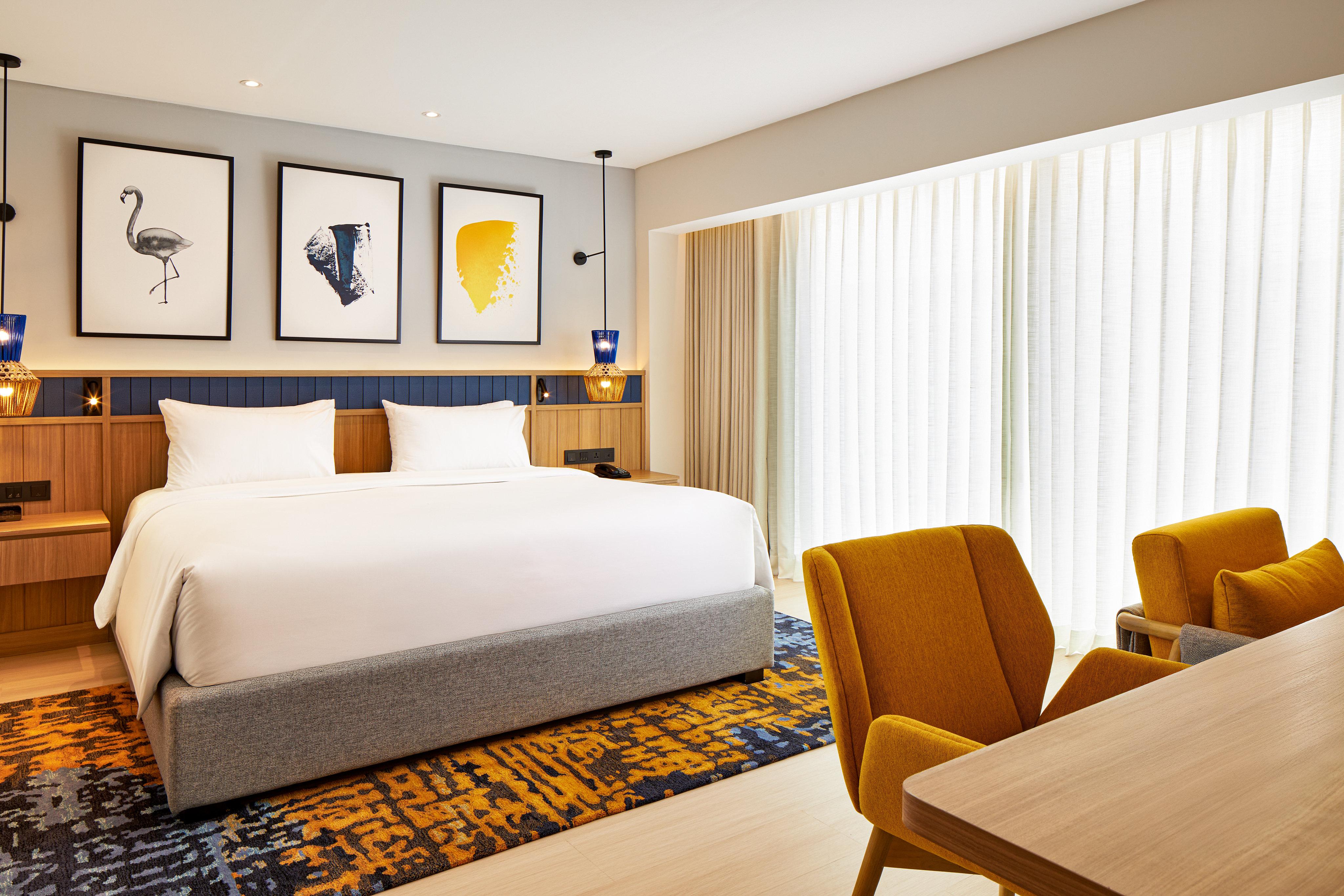 Double Deluxe King Bed