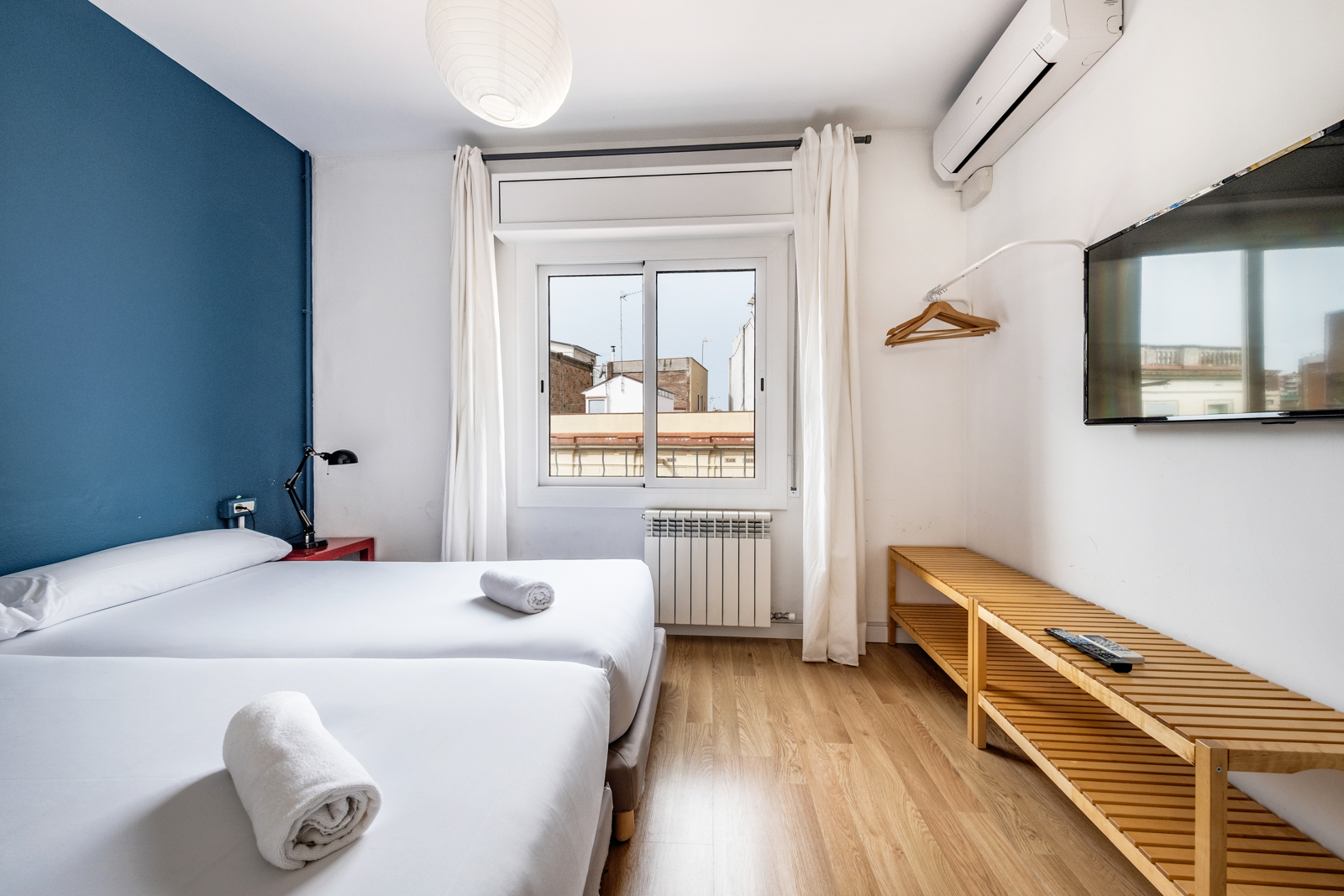 Apartment Capacity 5 Three Bedroom