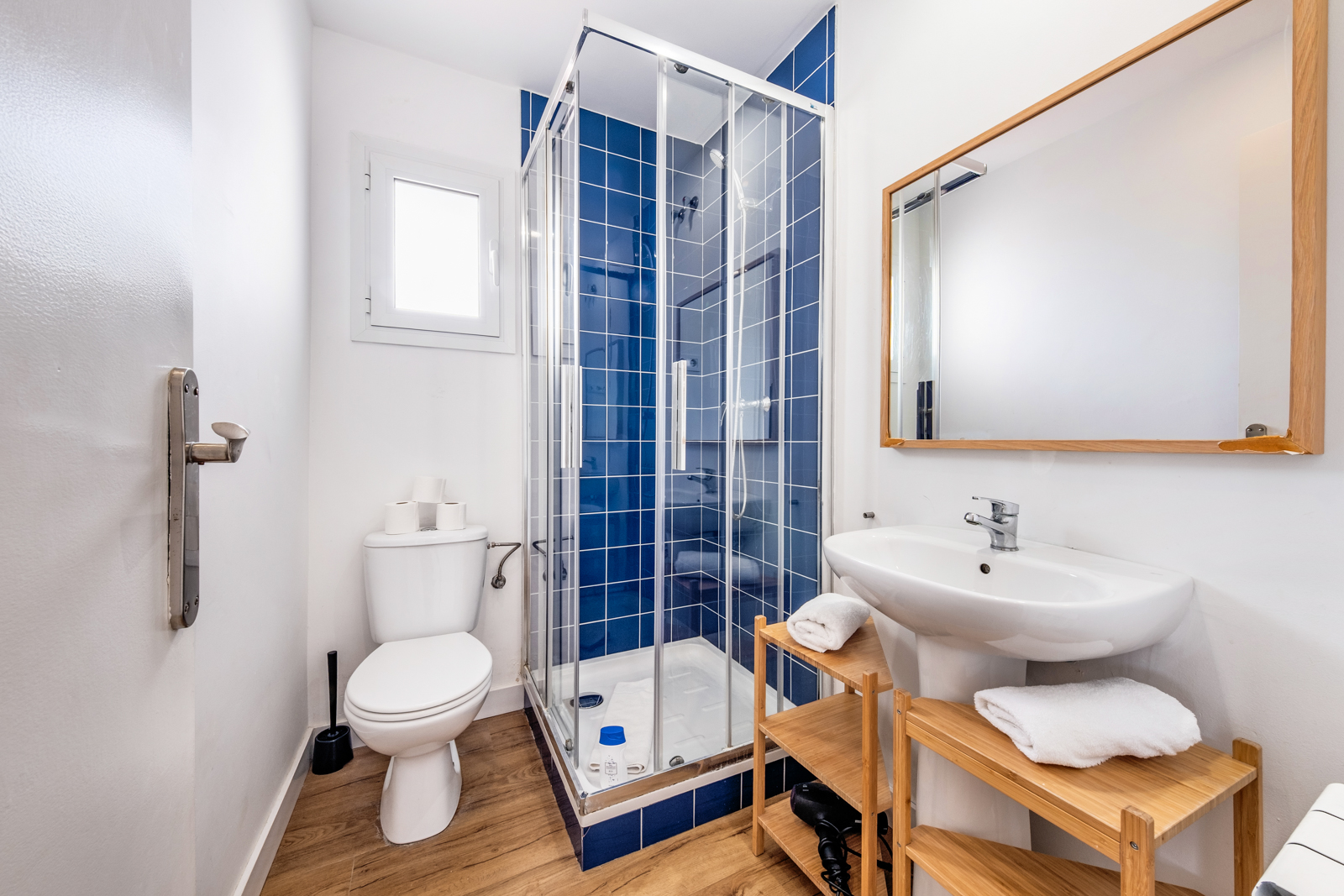 Apartment Capacity 5 Three Bedroom