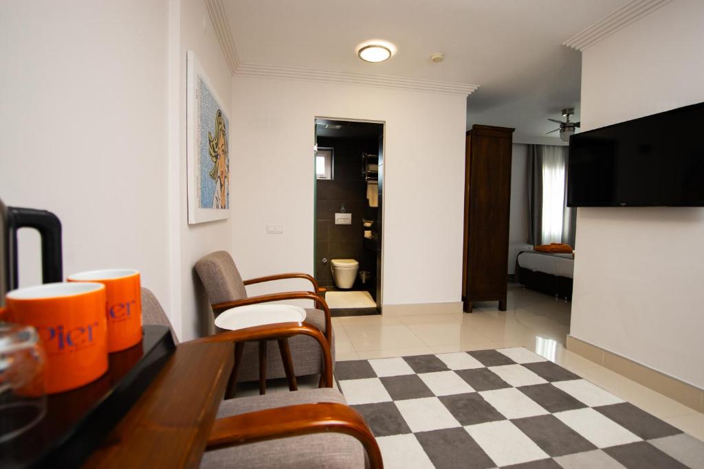 Family Room Connecting Room