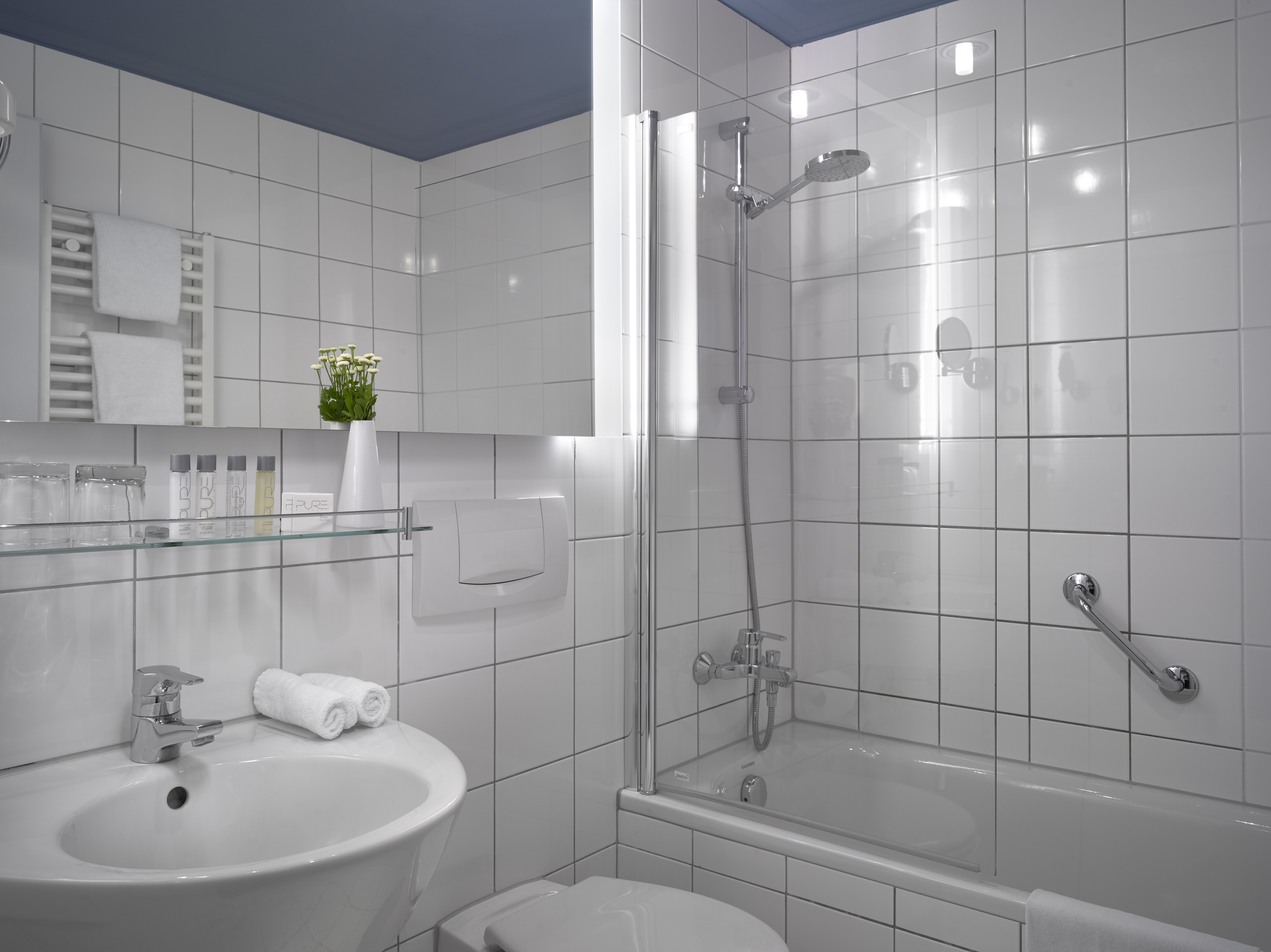 Double Single Guest Room