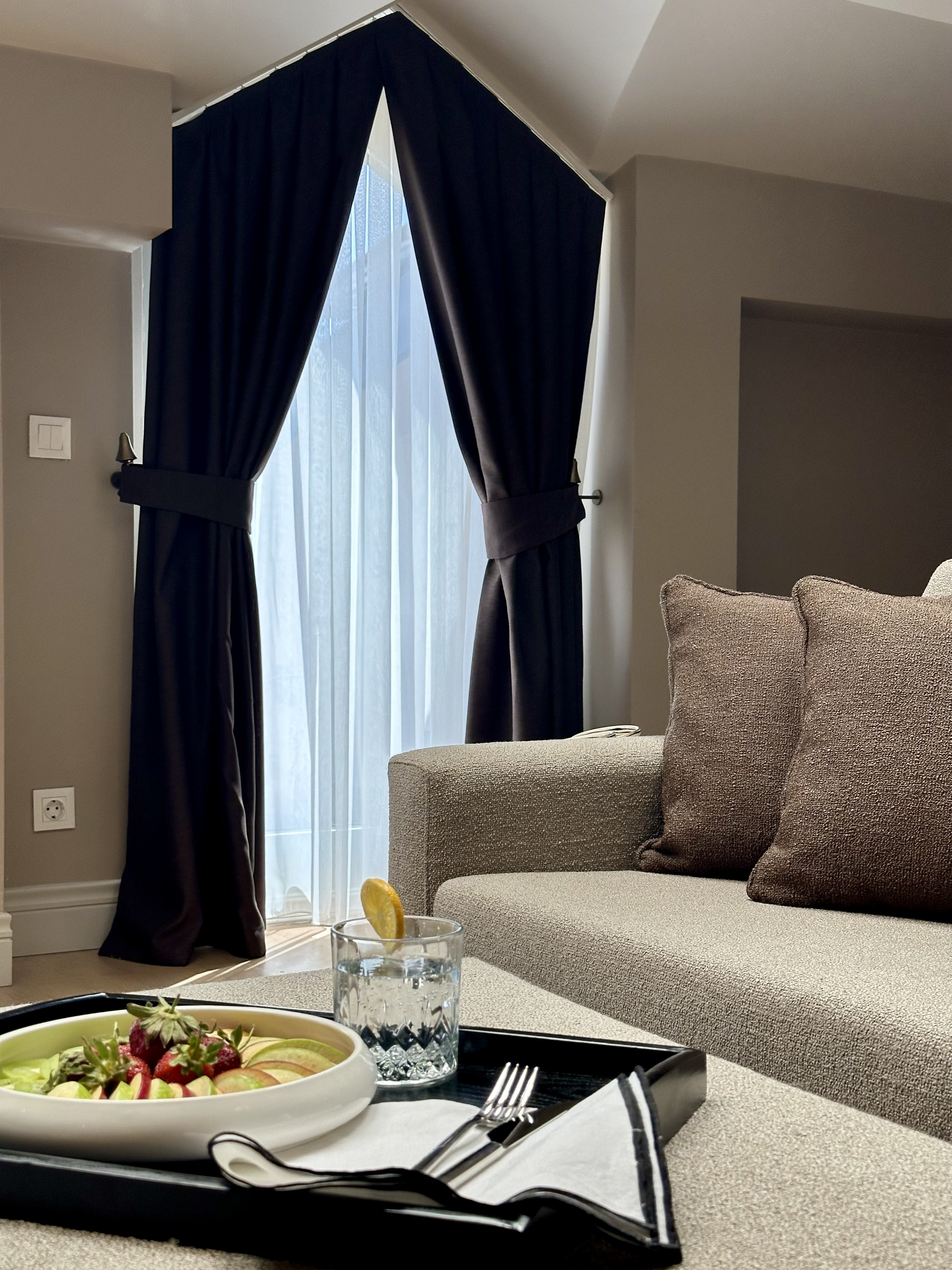 Suite with Balcony with Views