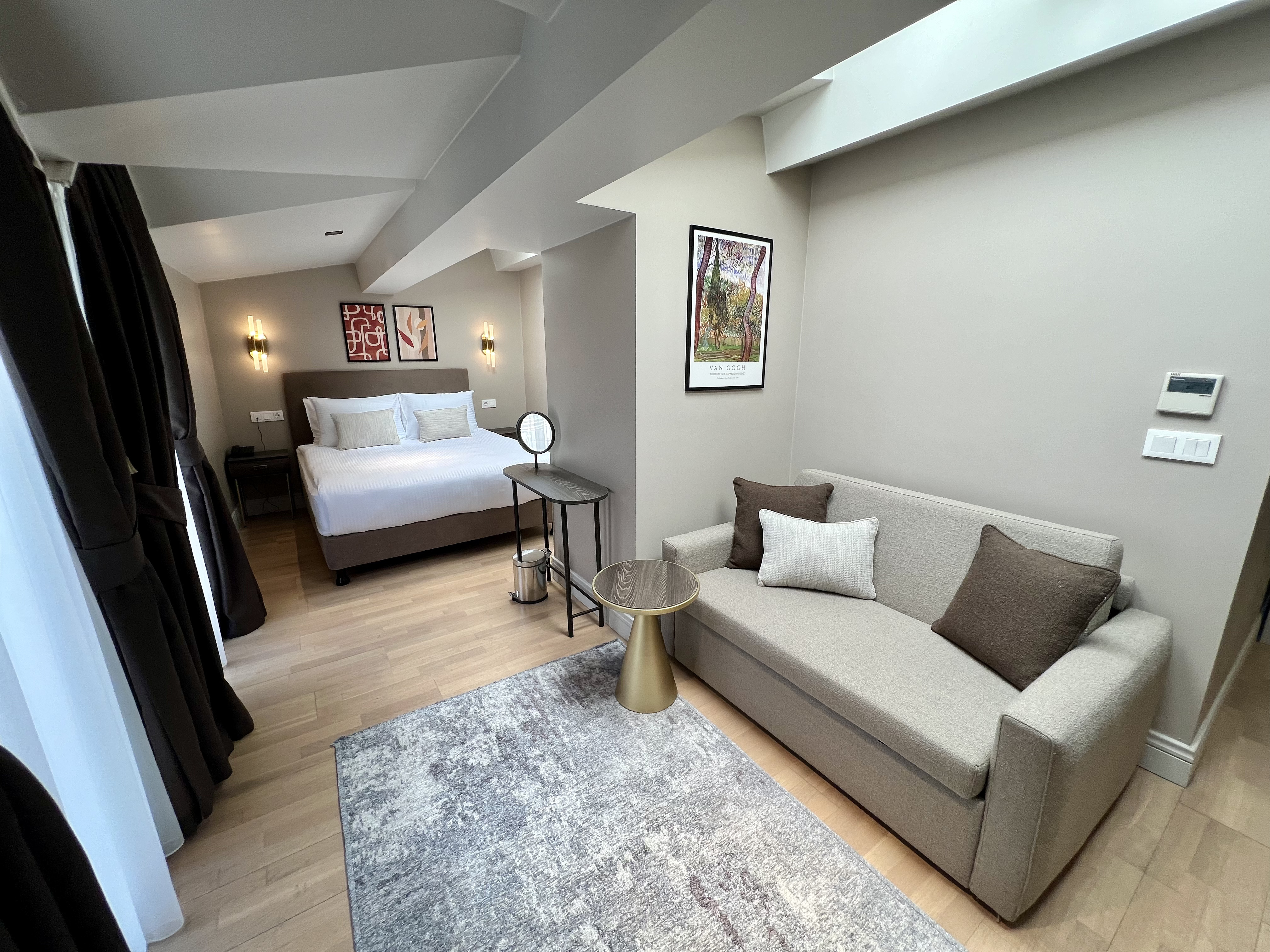 Suite Superior with Balcony