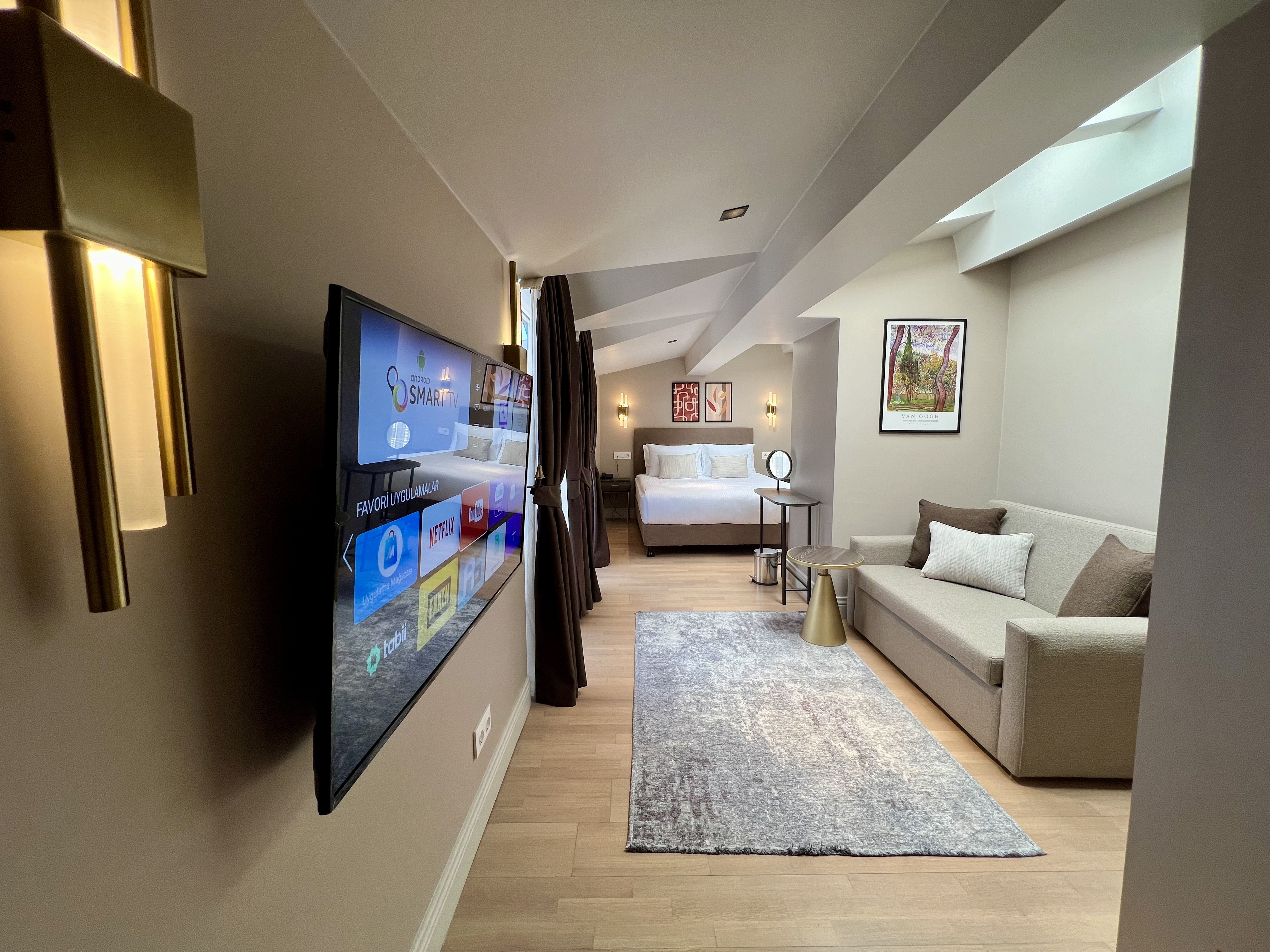 Suite Superior with Balcony