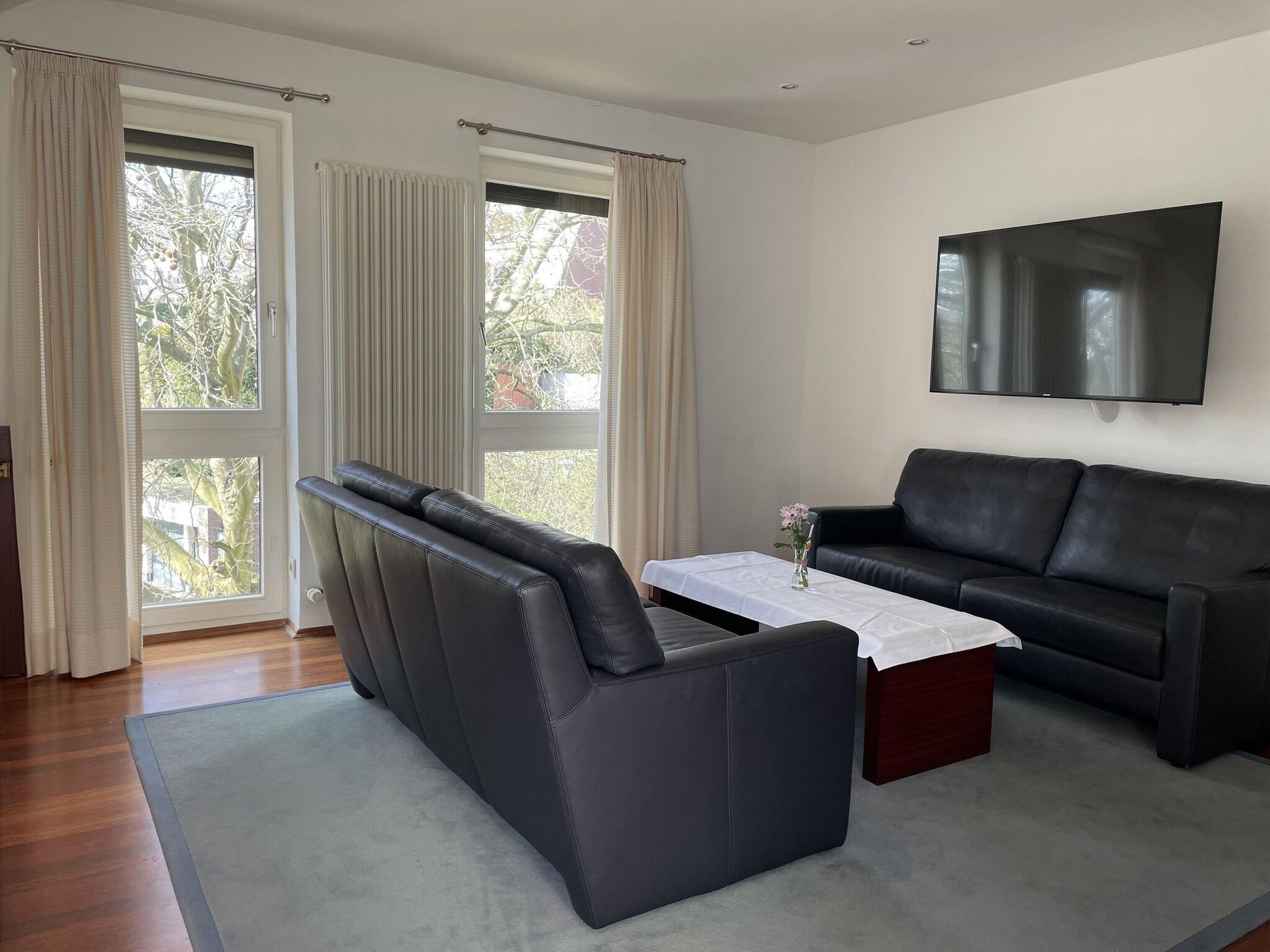 Apartment Queen Size Bed