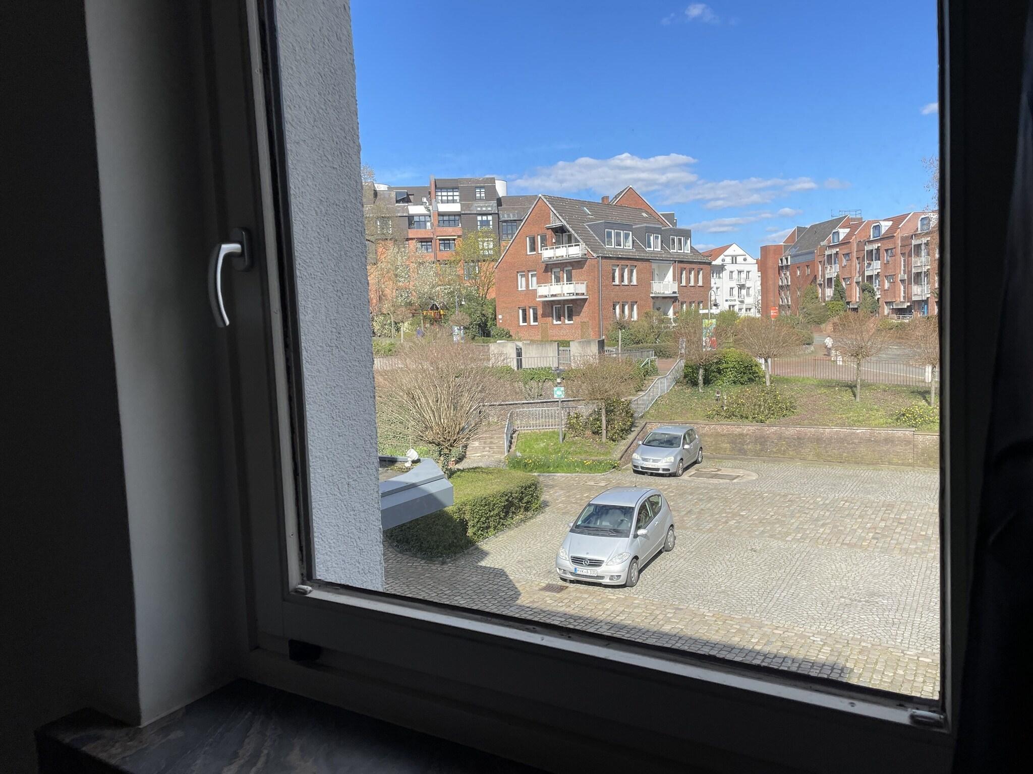 Apartment Queen Size Bed