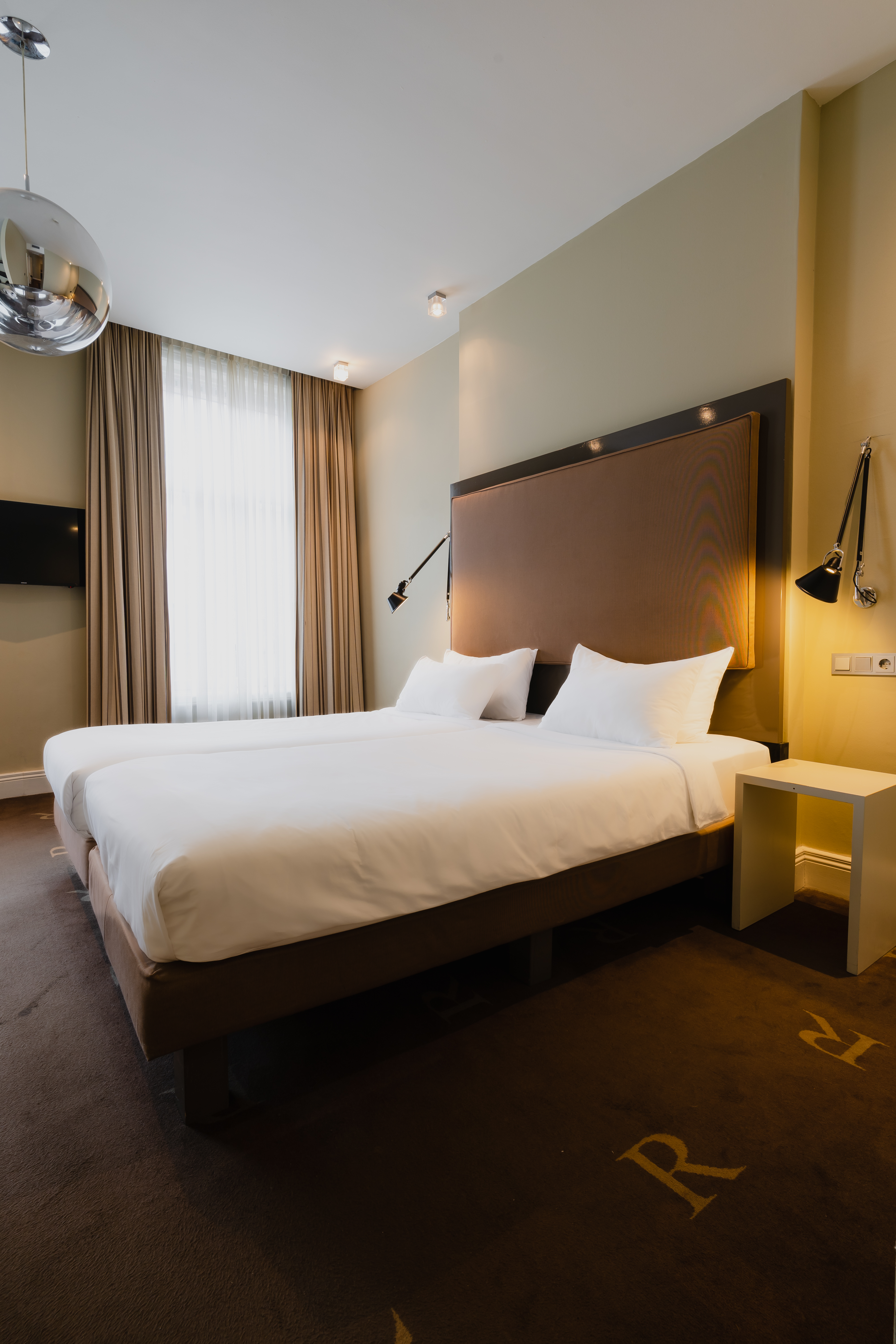 Double or Twin Executive