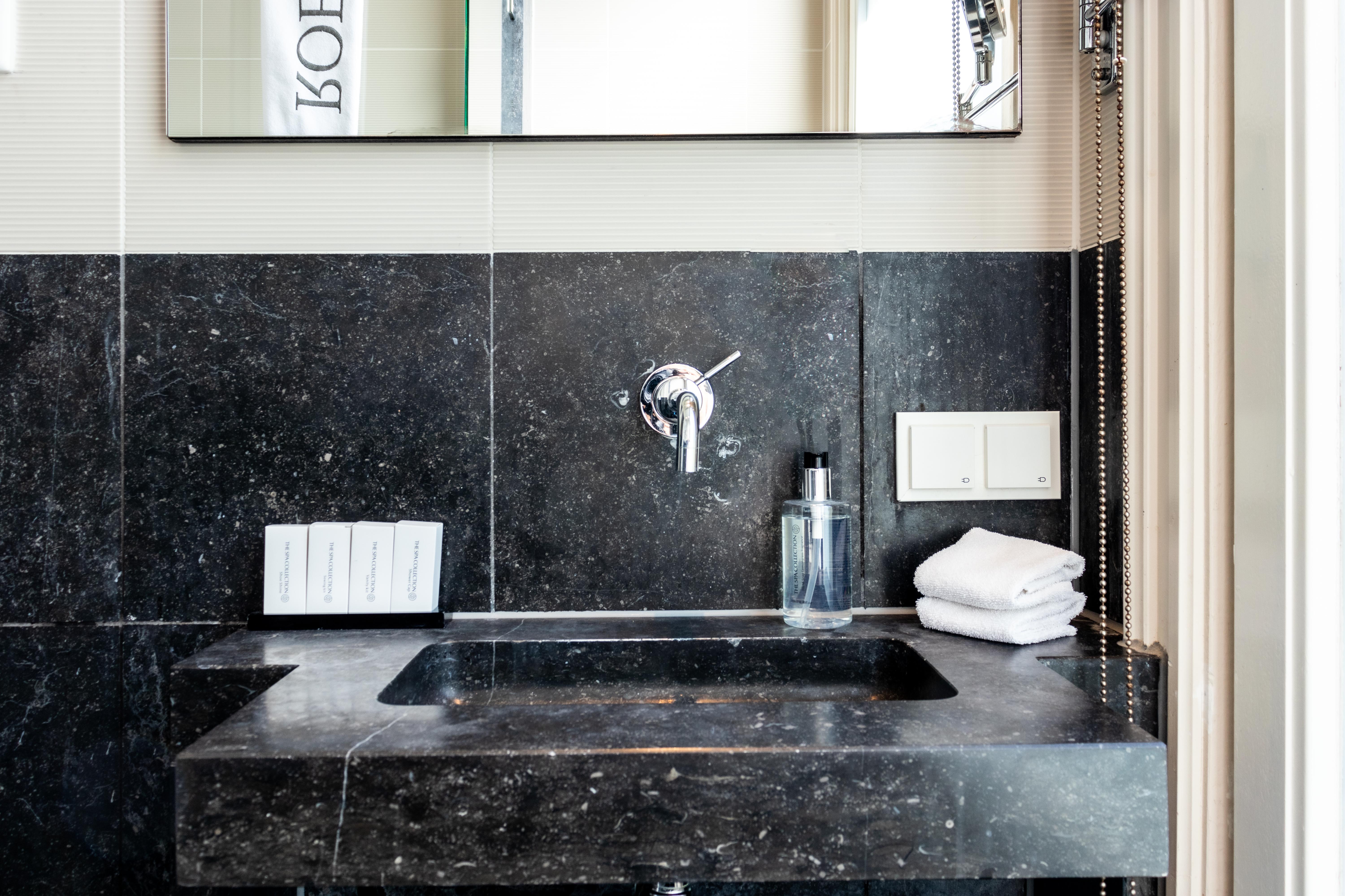 Double or Twin Deluxe