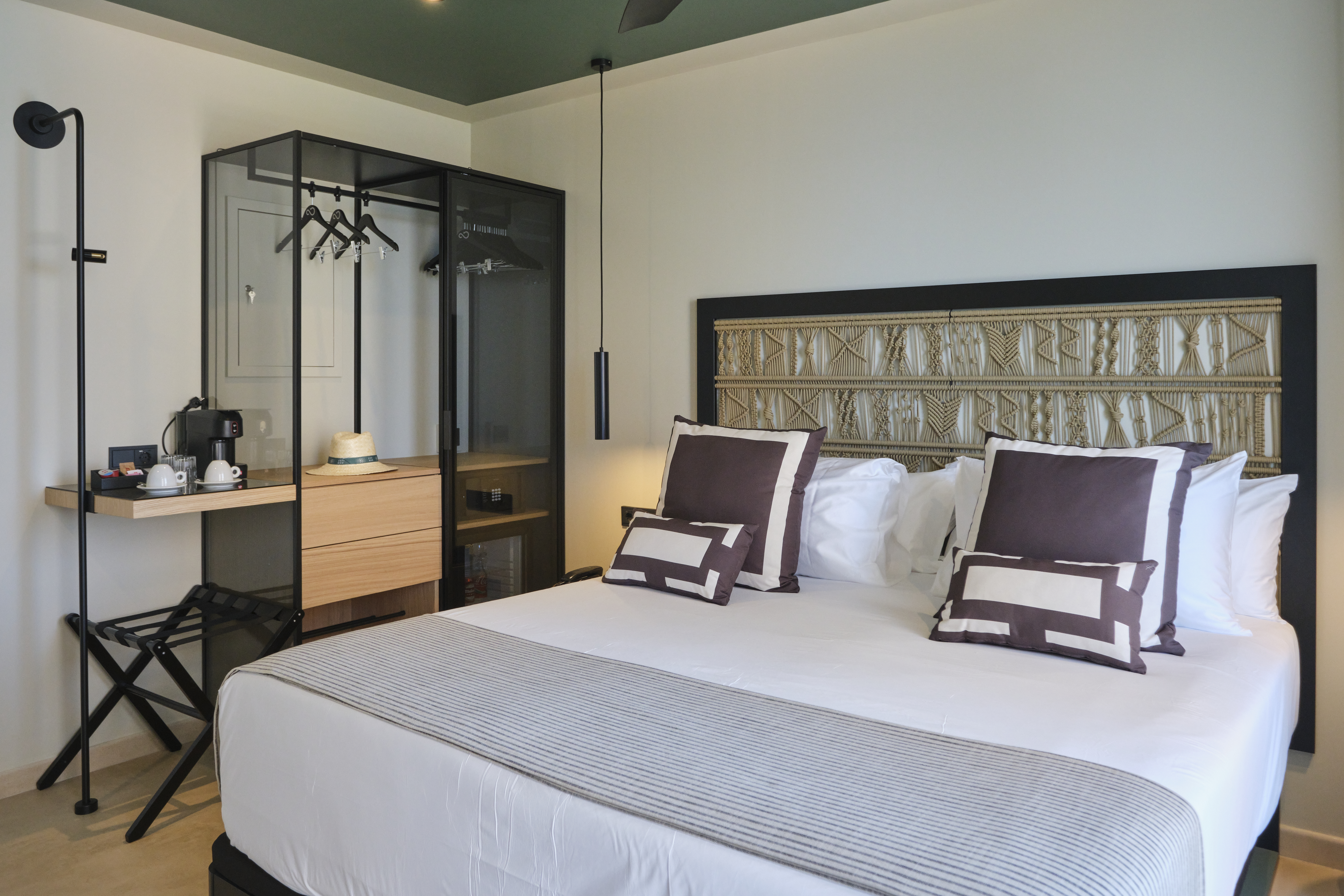 Double Single with Balcony