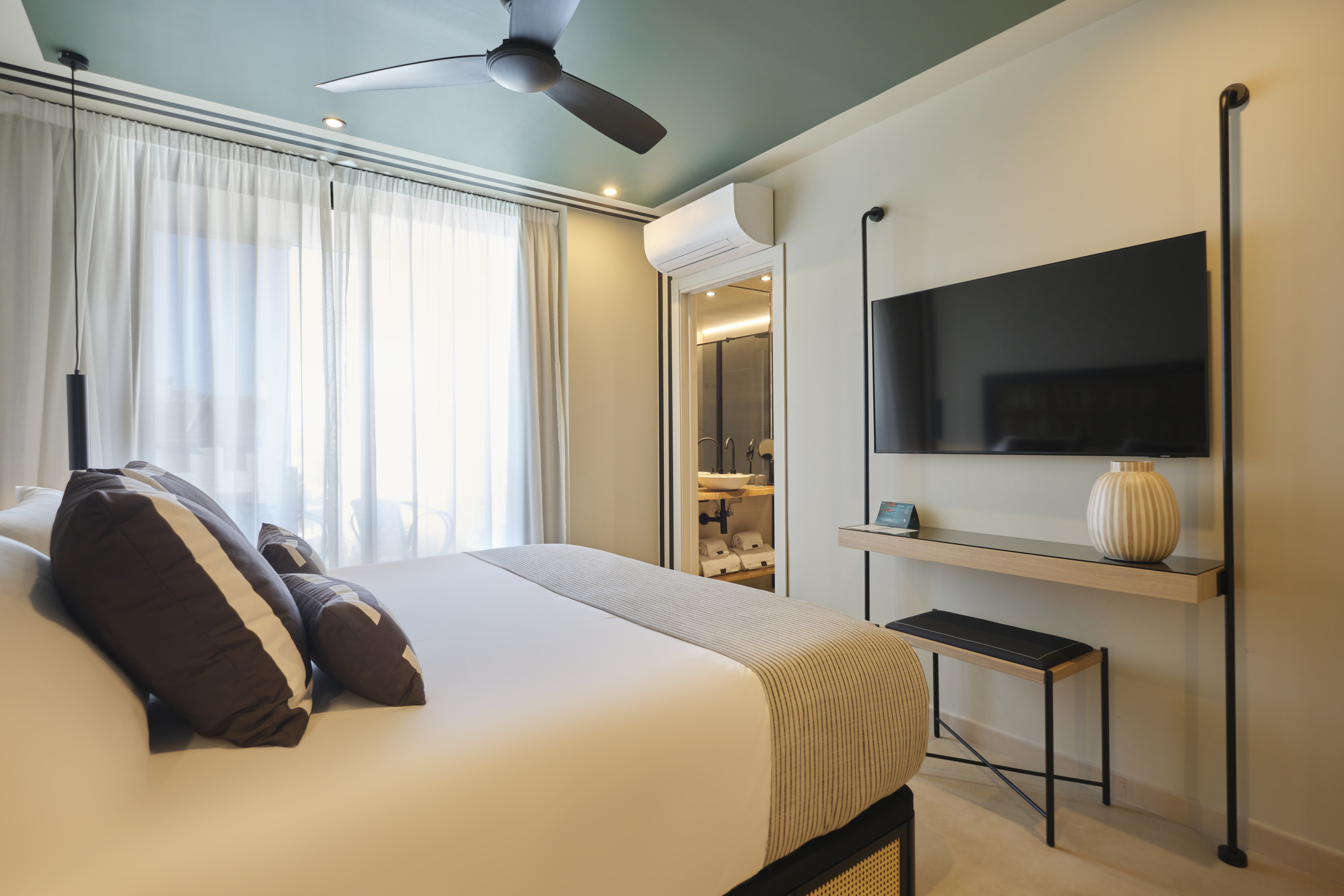 Double Single Sea View