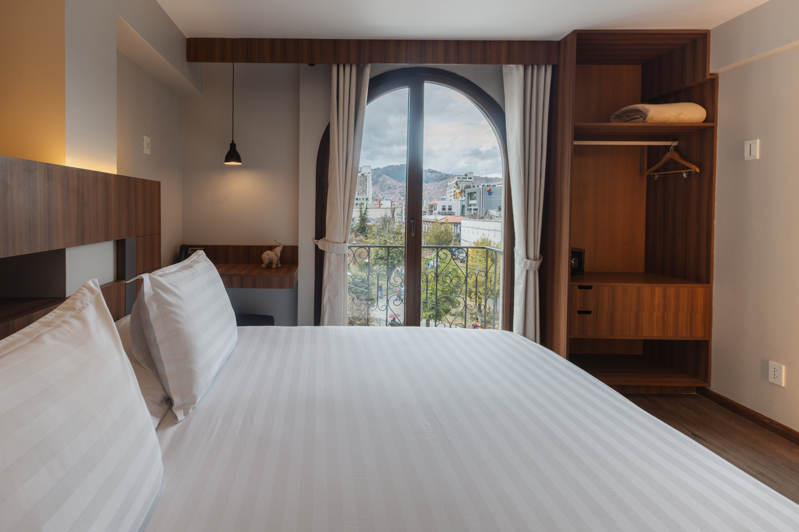 Double Superior King Bed