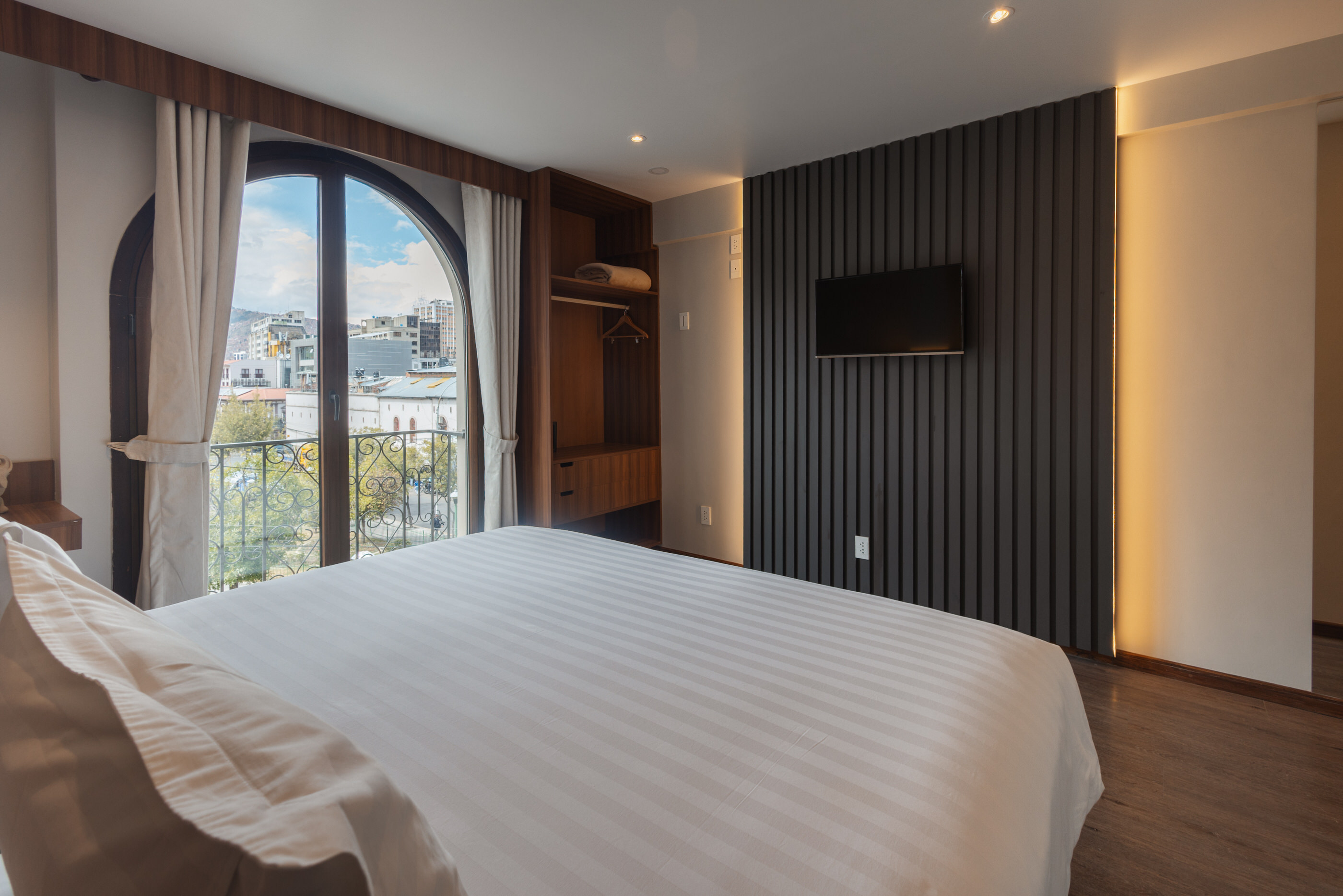 Double Superior King Bed