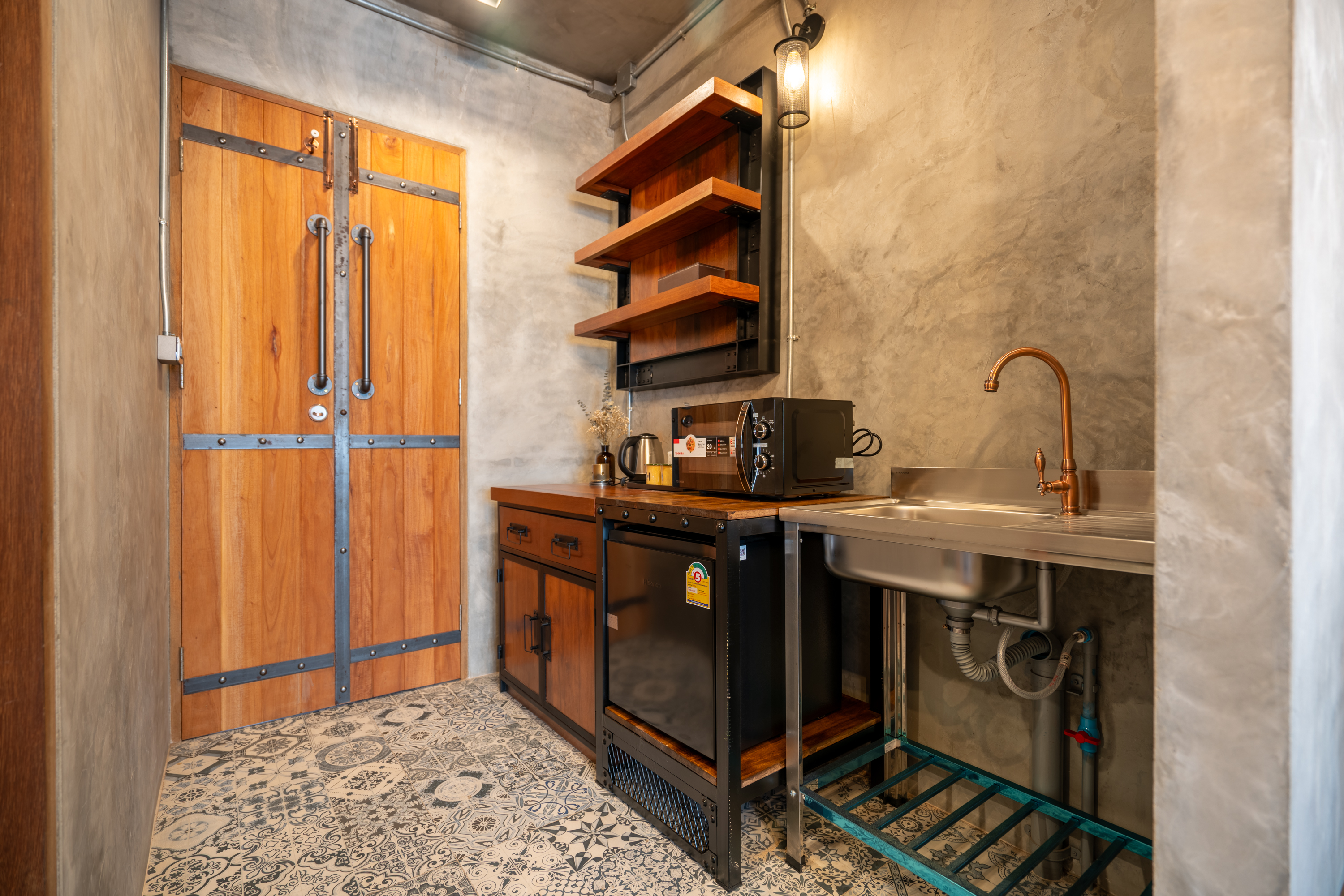 Studio Deluxe King Bed