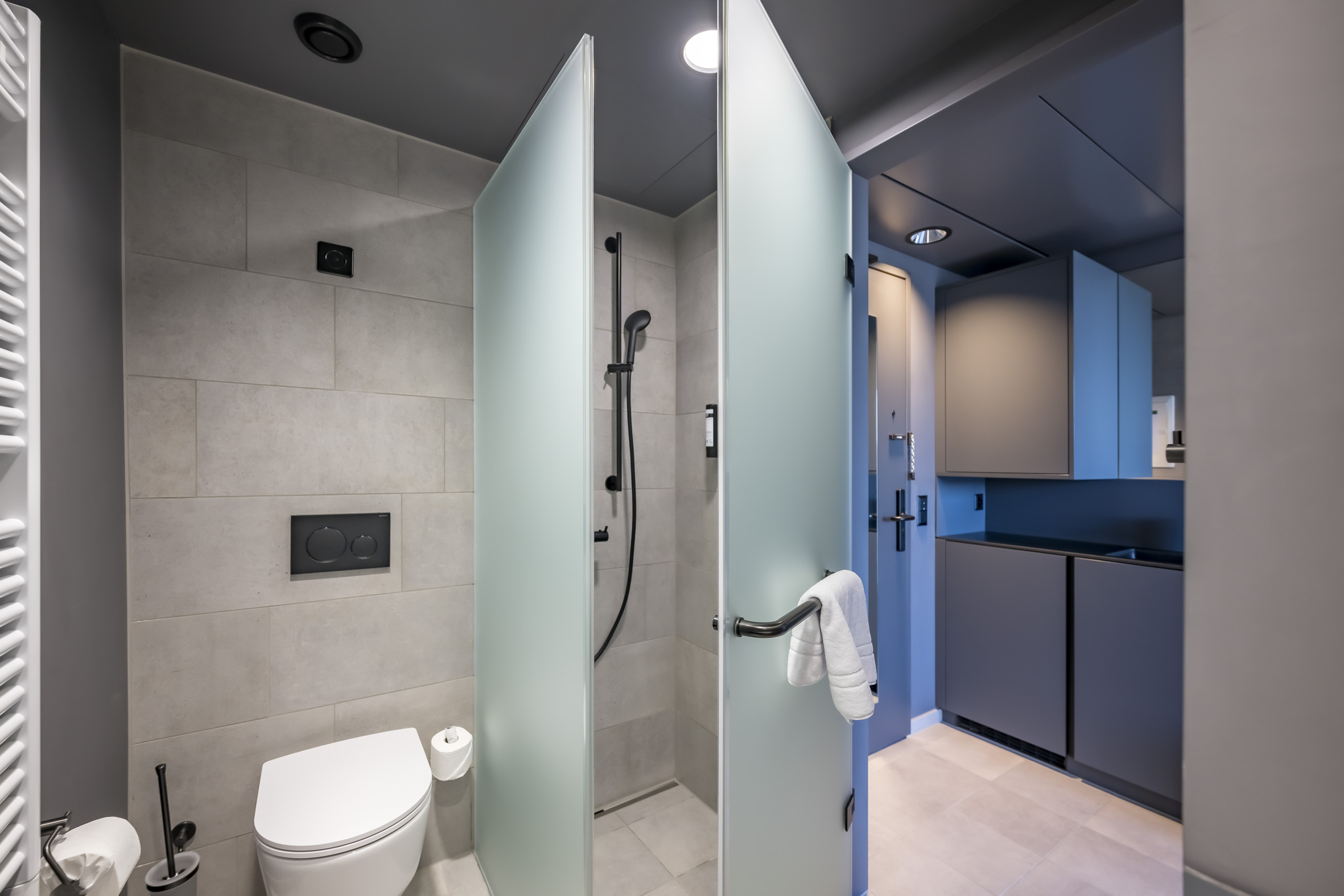 Double or Twin Standard