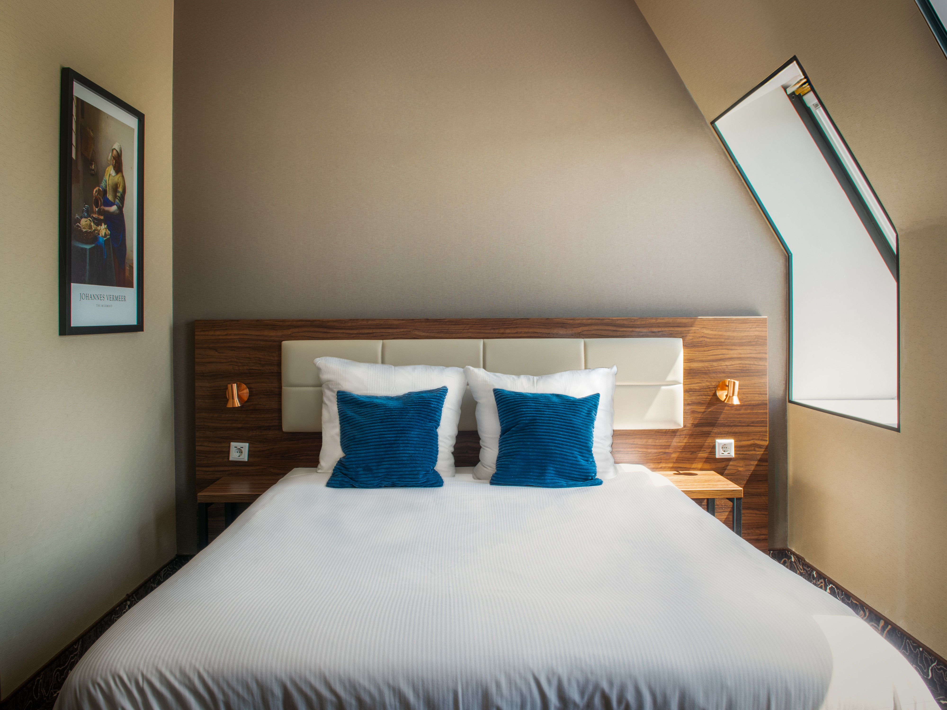 Double or Twin Deluxe