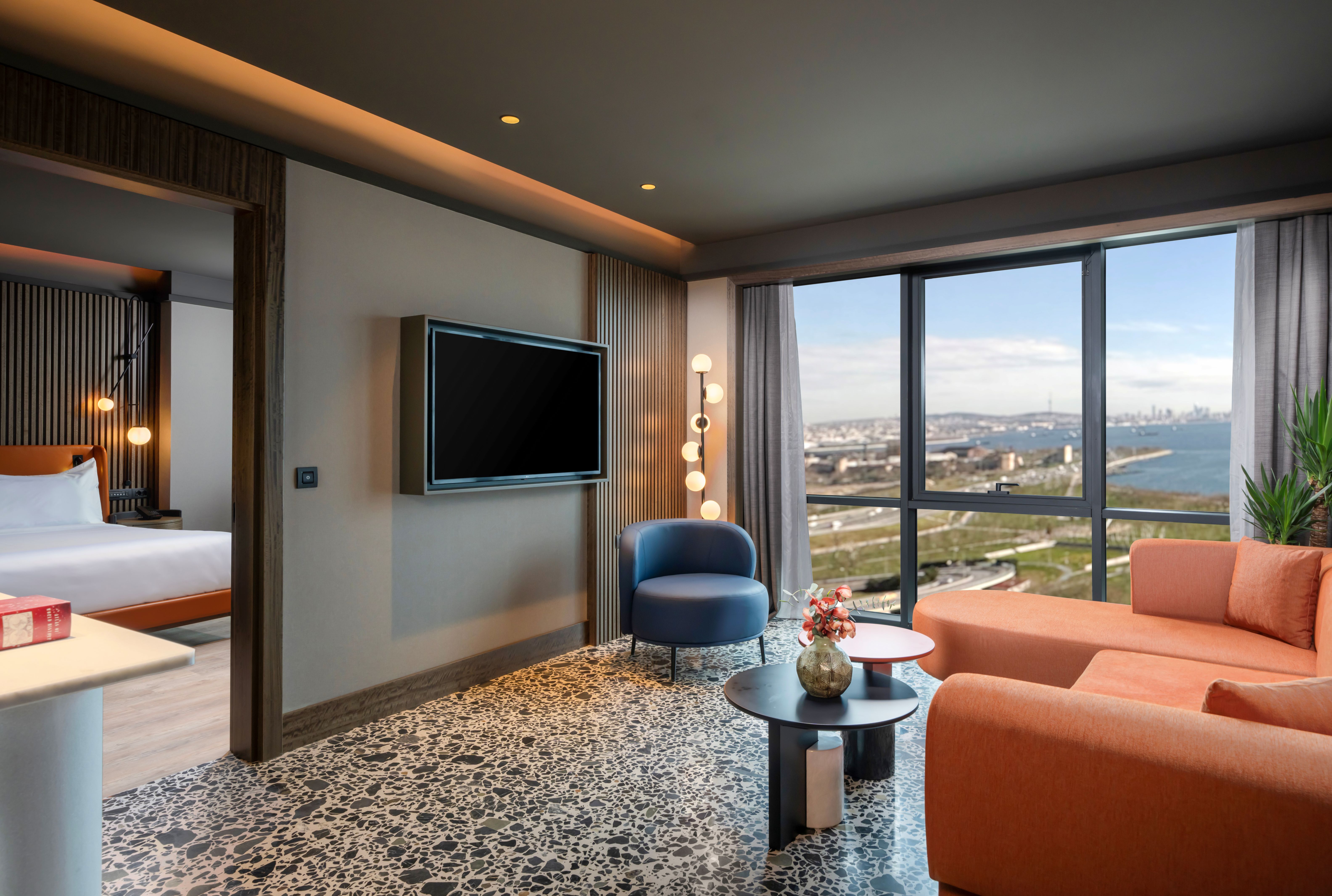 Suite with Views