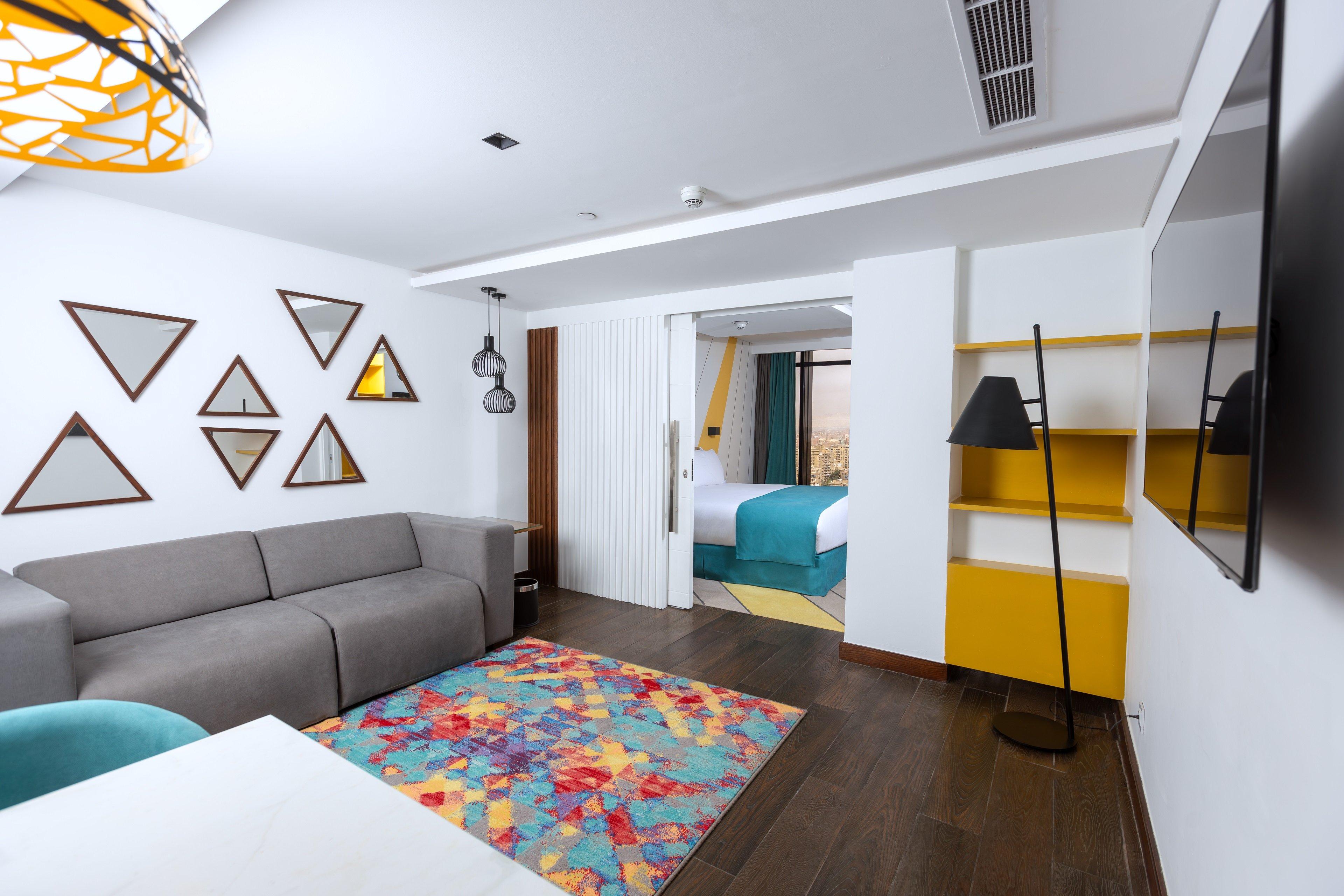 Studio City View King Bed