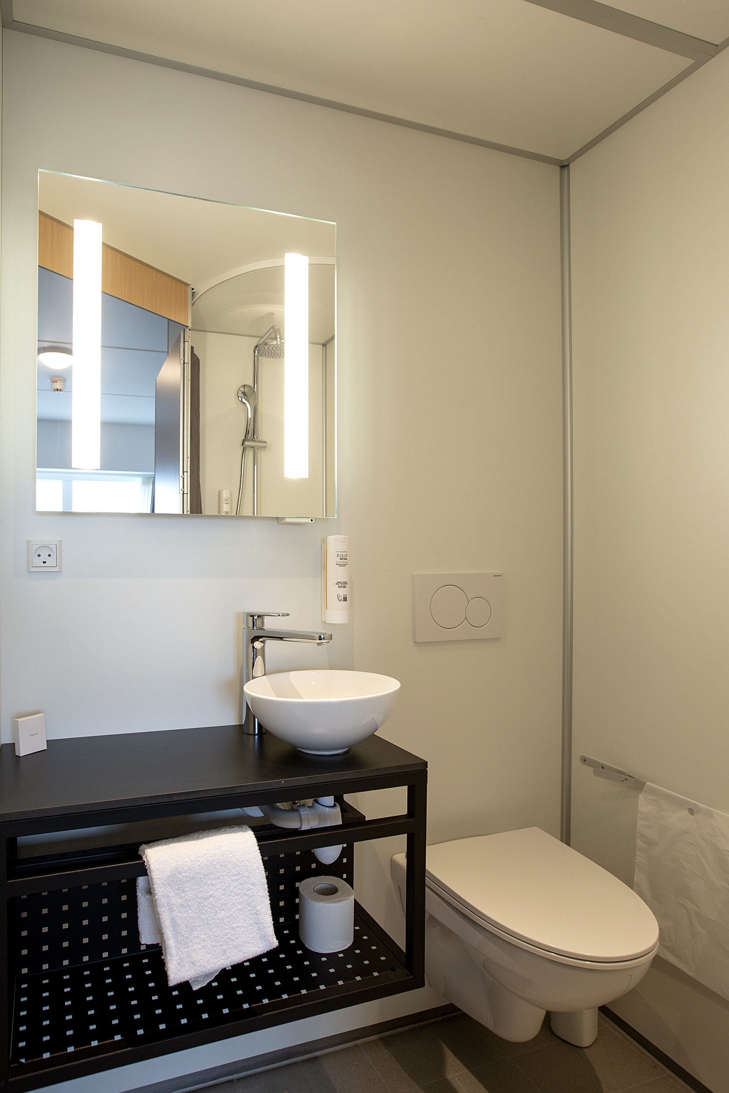 Apartment Capacity 1