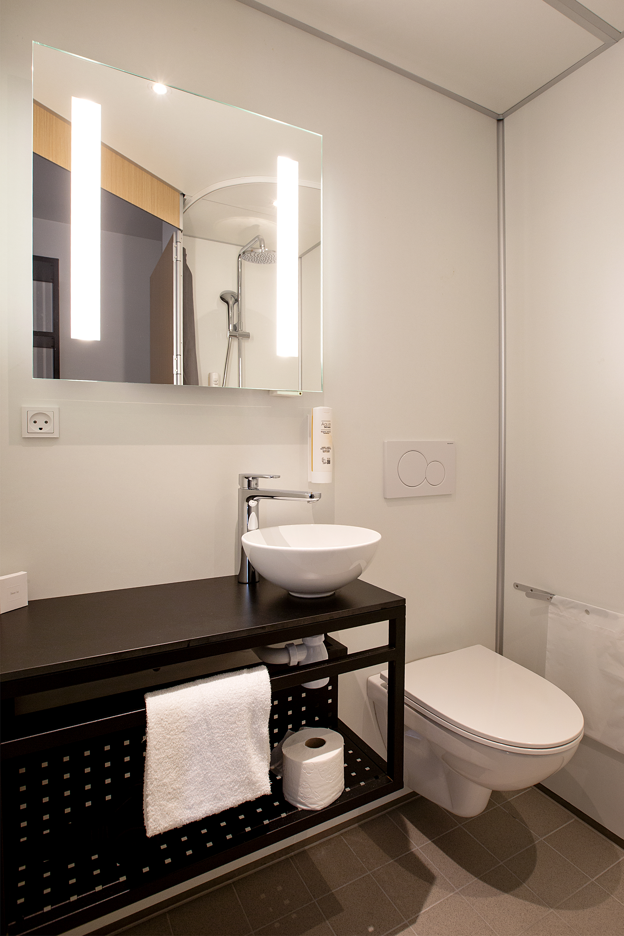 Family Room Capacity 3