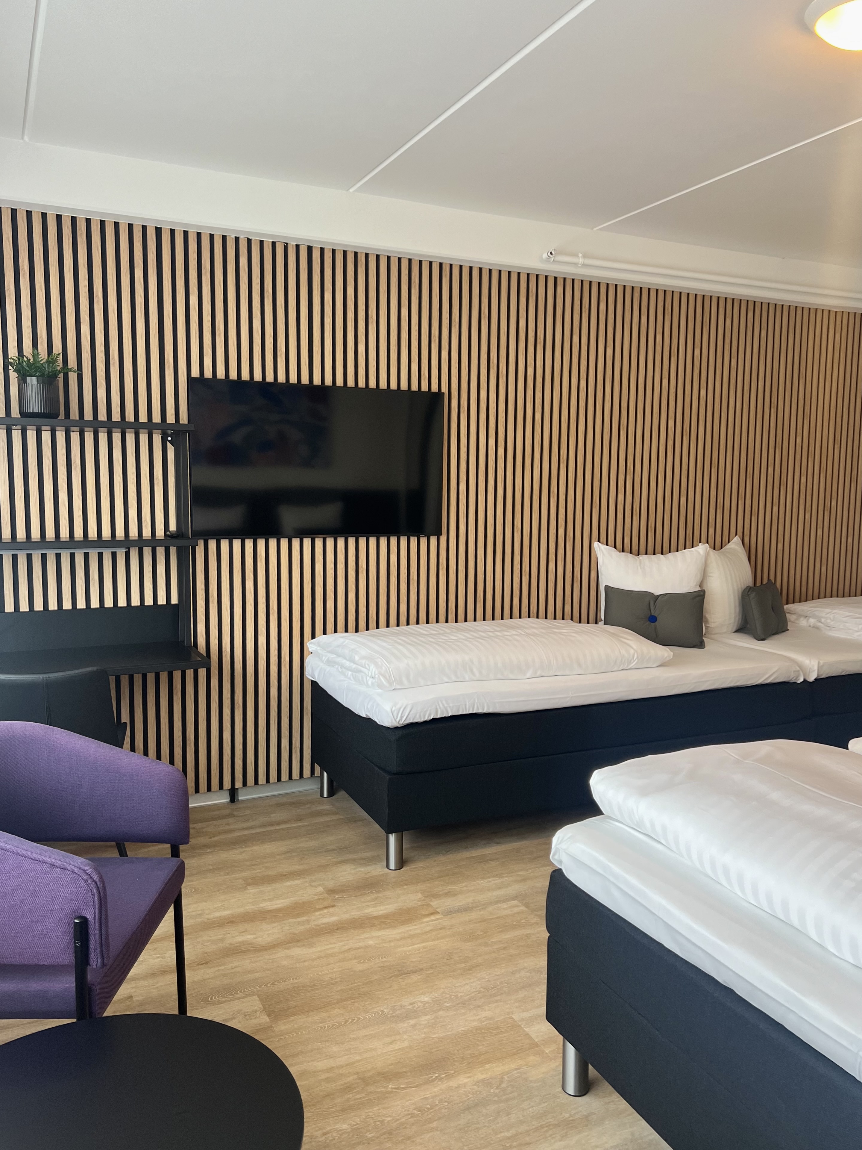 Family Room Capacity 1