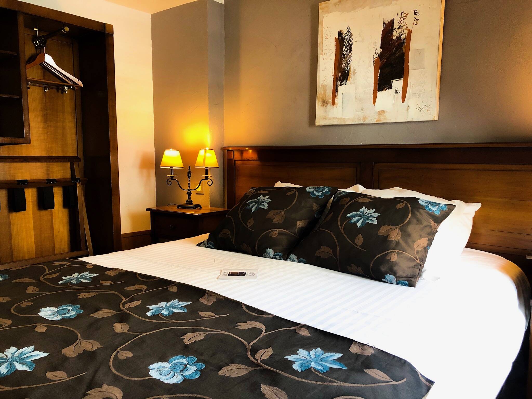 Double or Twin Standard