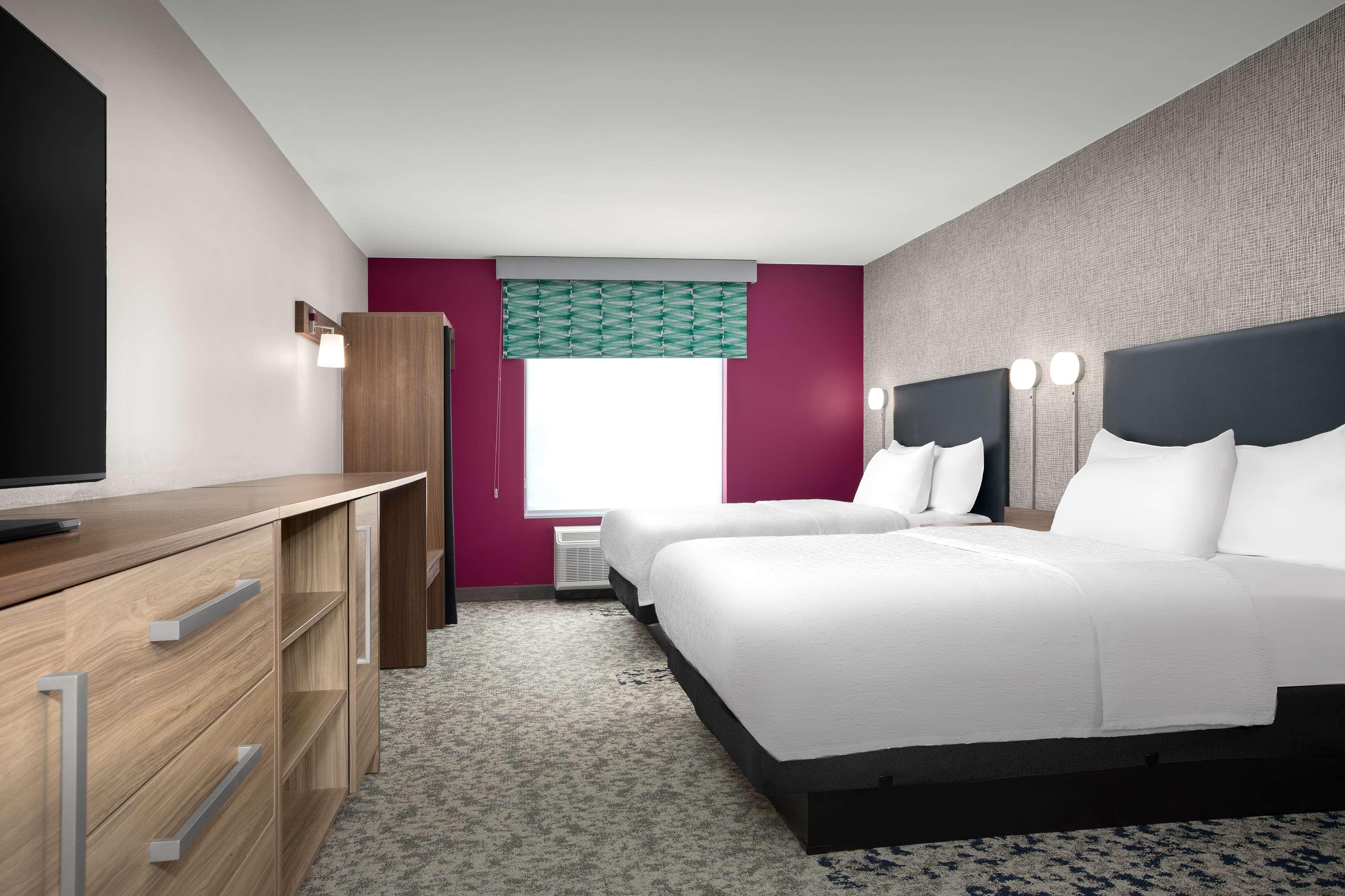 Studio Accessible-two Queen Beds